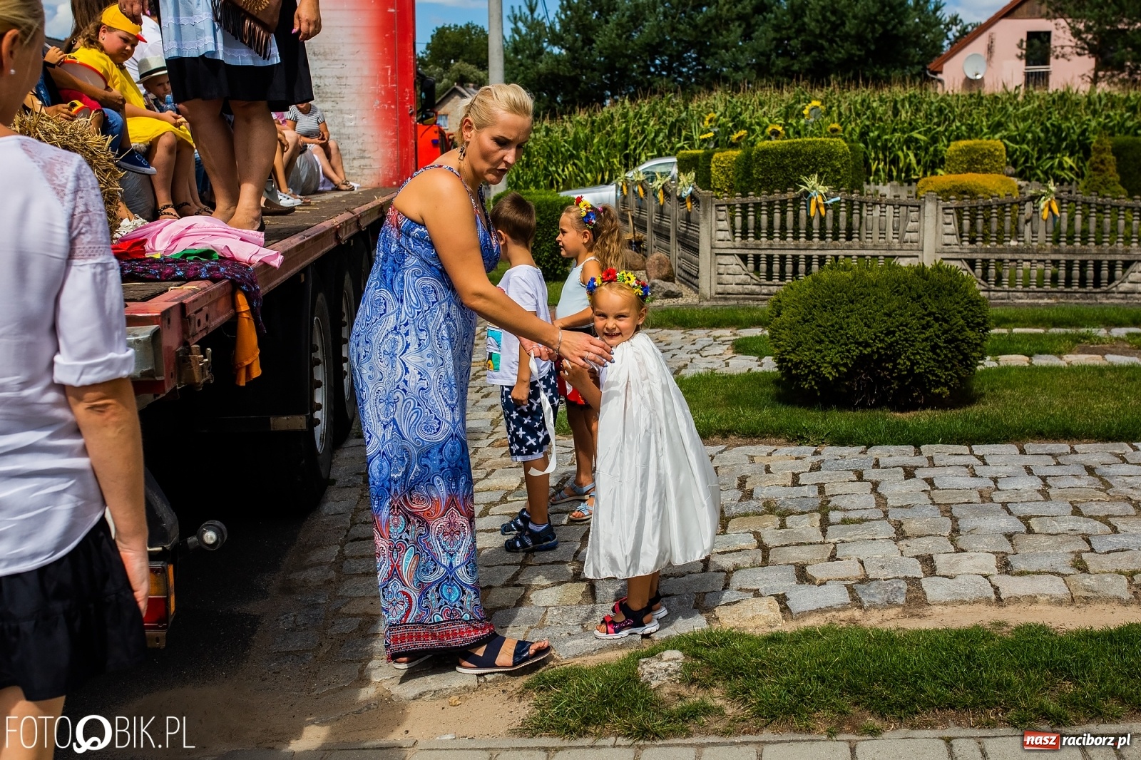 Zdjęcie w galerii na portalu naszraciborz.pl: Kolorowy korowód dożynkowy w Makowie [FOTO i WIDEO] wiadomości z regionu