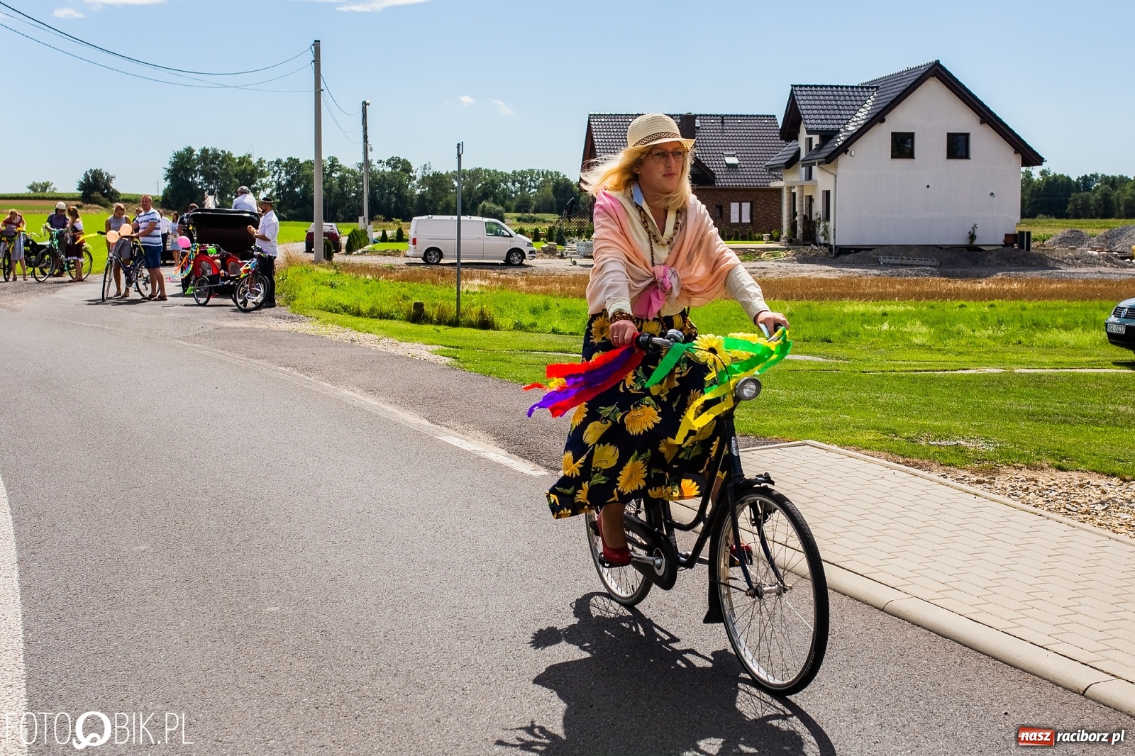 Zdjęcie w galerii na portalu naszraciborz.pl: Kolorowy korowód dożynkowy w Makowie [FOTO i WIDEO] wiadomości z regionu