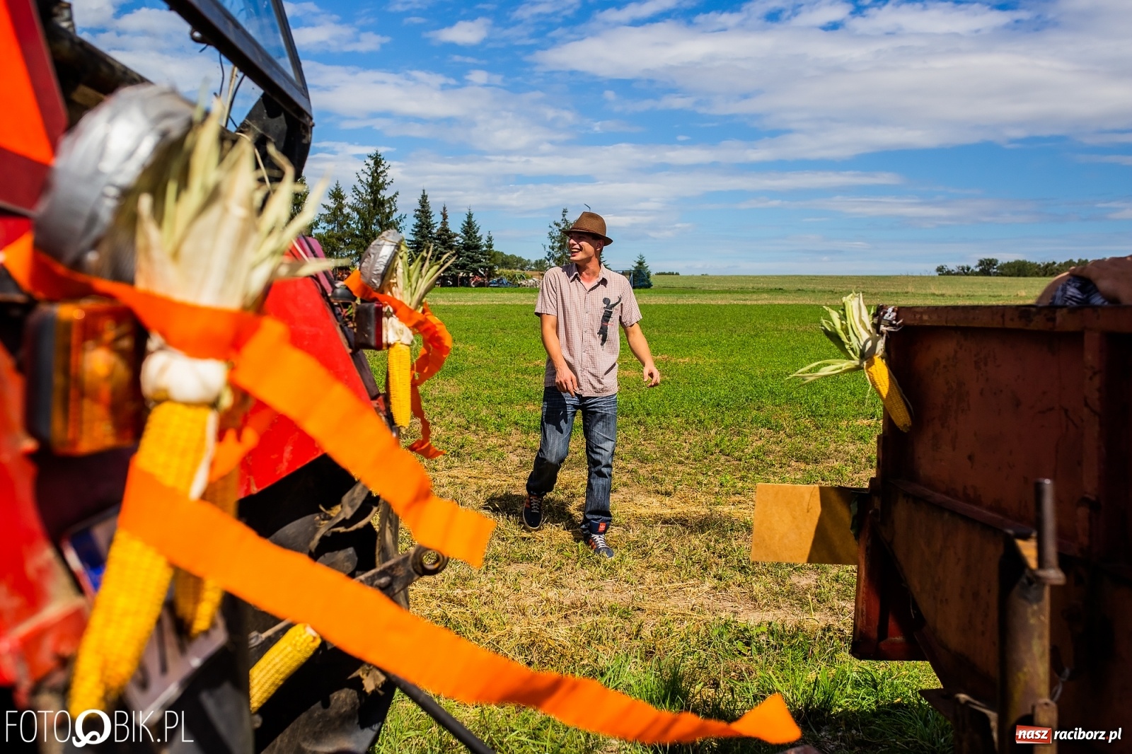 Zdjęcie w galerii na portalu naszraciborz.pl: Kolorowy korowód dożynkowy w Makowie [FOTO i WIDEO] wiadomości z regionu