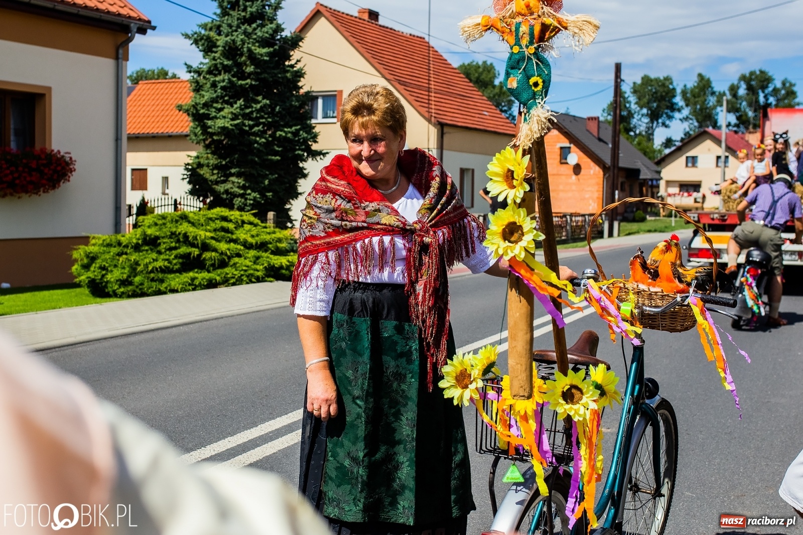 Zdjęcie w galerii na portalu naszraciborz.pl: Kolorowy korowód dożynkowy w Makowie [FOTO i WIDEO] wiadomości z regionu