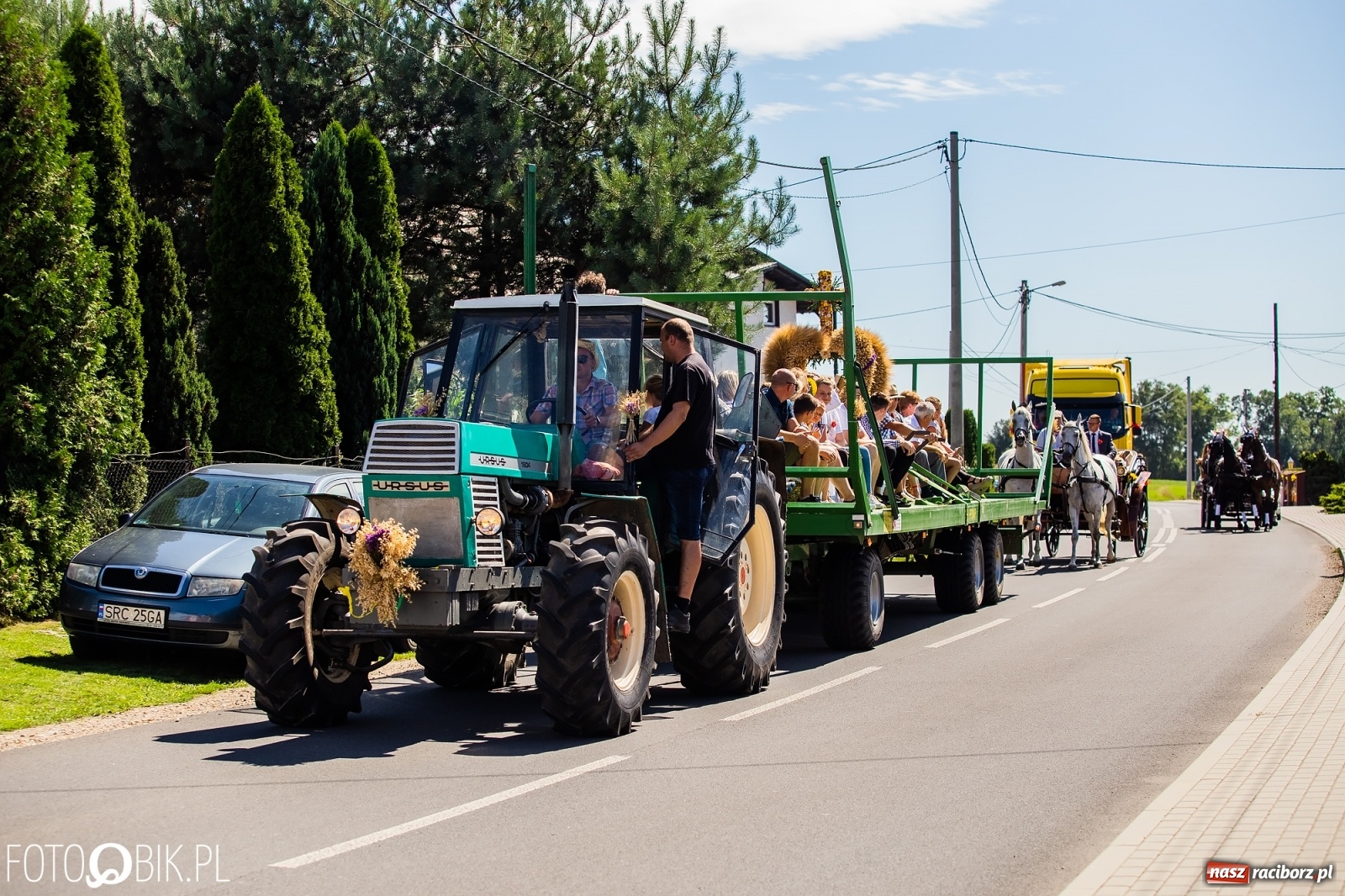 Zdjęcie w galerii na portalu naszraciborz.pl: Kolorowy korowód dożynkowy w Makowie [FOTO i WIDEO] wiadomości z regionu