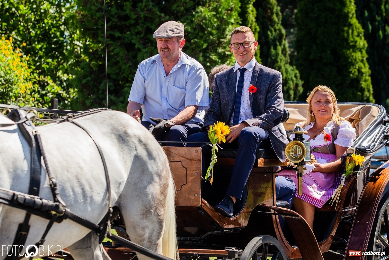 Zdjęcie w galerii na portalu naszraciborz.pl: Kolorowy korowód dożynkowy w Makowie [FOTO i WIDEO] wiadomości z regionu