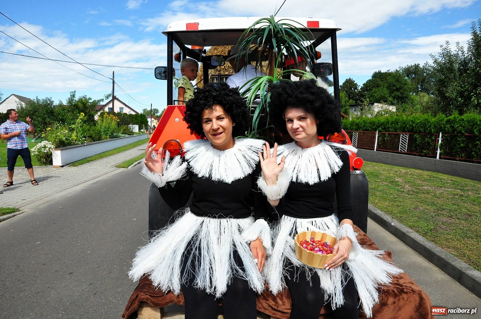 Zdjęcie w galerii na portalu naszraciborz.pl: Dożynki 2019. W Bolesławiu jak na plaży [FOTO i WIDEO]  wiadomości z regionu