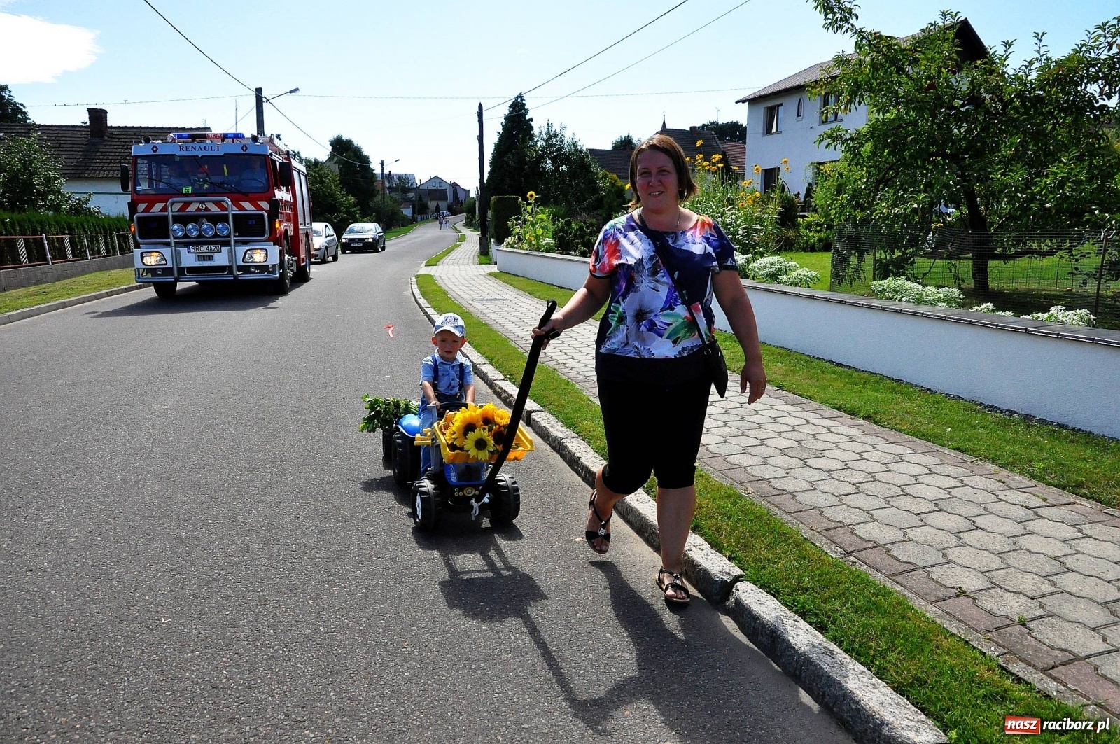 Zdjęcie w galerii na portalu naszraciborz.pl: Dożynki 2019. W Bolesławiu jak na plaży [FOTO i WIDEO]  wiadomości z regionu