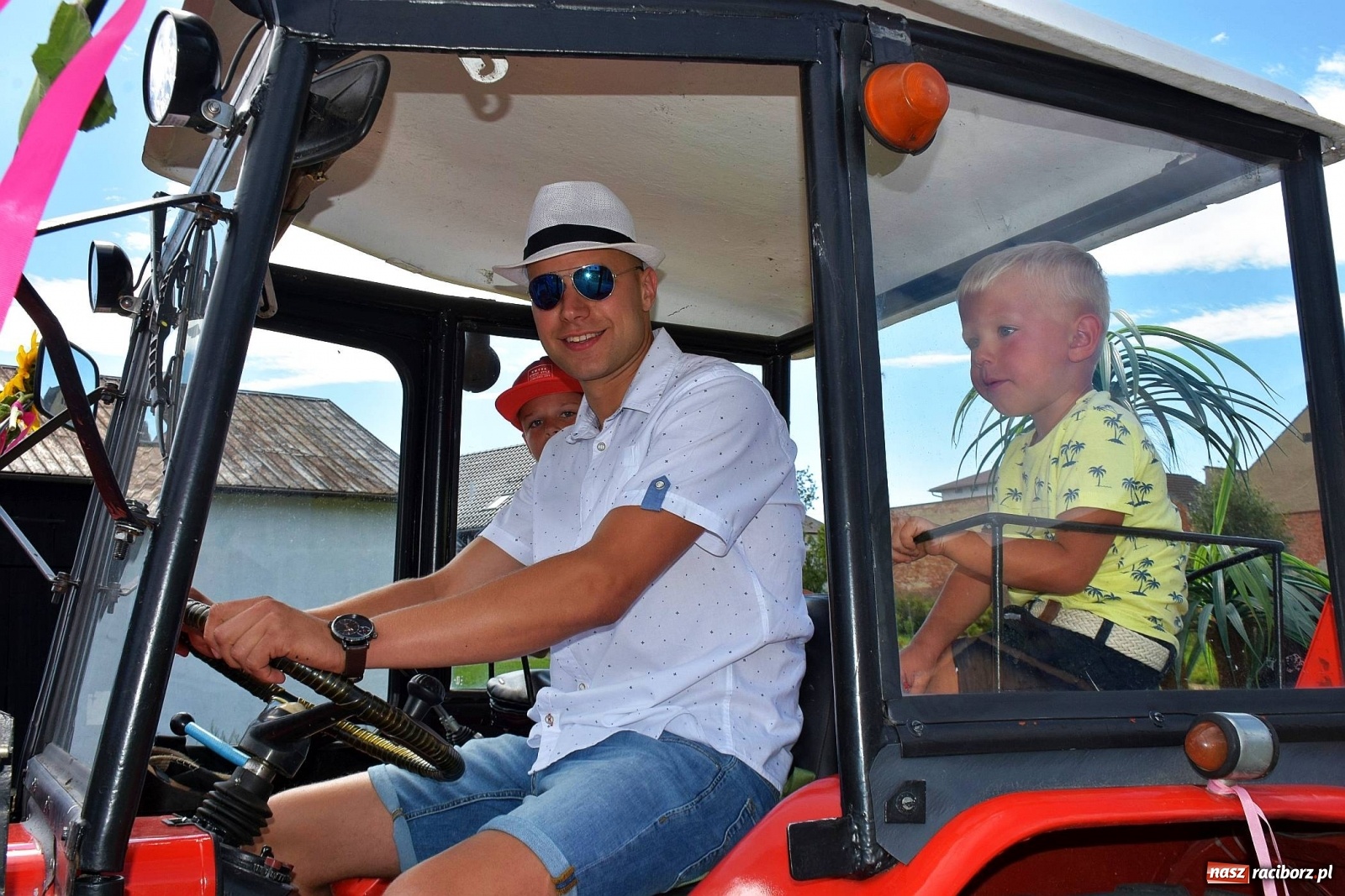 Zdjęcie w galerii na portalu naszraciborz.pl: Dożynki 2019. W Bolesławiu jak na plaży [FOTO i WIDEO]  wiadomości z regionu