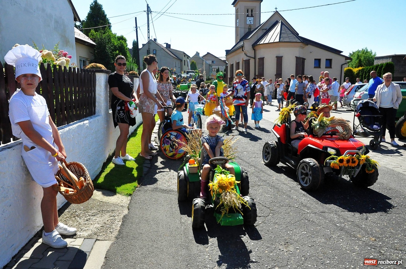 Zdjęcie w galerii na portalu naszraciborz.pl: Dożynki 2019. Chcemy żyć! Roszków wolny od GMO [FOTO i WIDEO] wiadomości z regionu