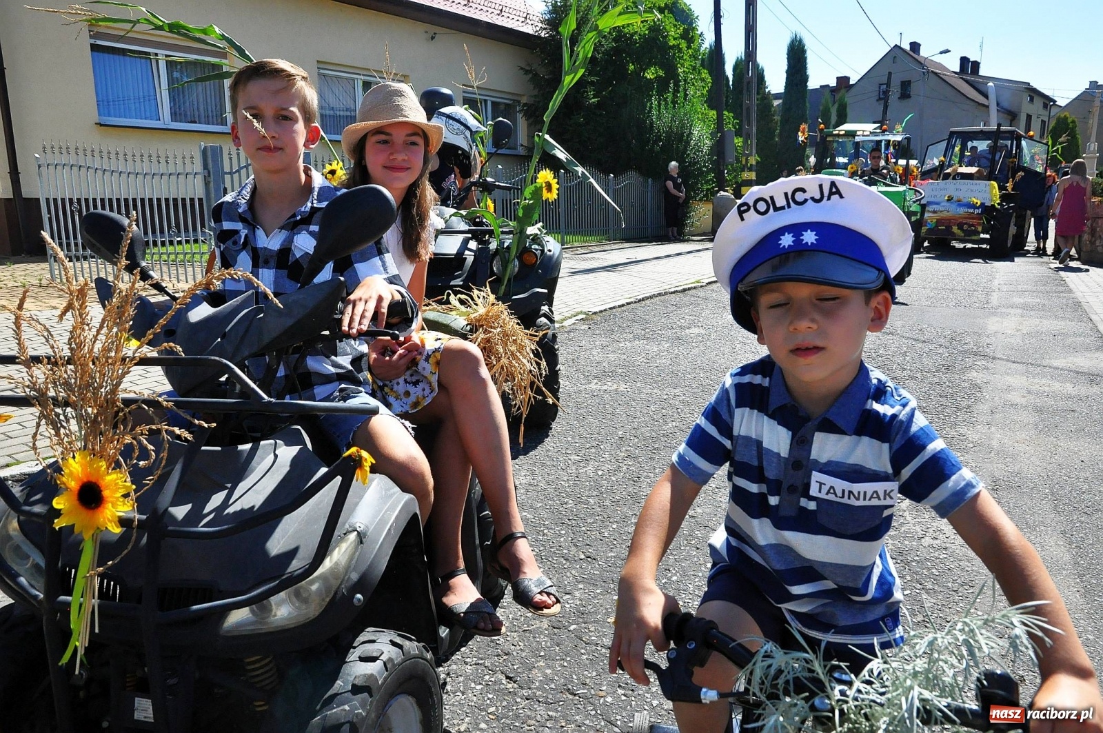 Zdjęcie w galerii na portalu naszraciborz.pl: Dożynki 2019. Chcemy żyć! Roszków wolny od GMO [FOTO i WIDEO] wiadomości z regionu