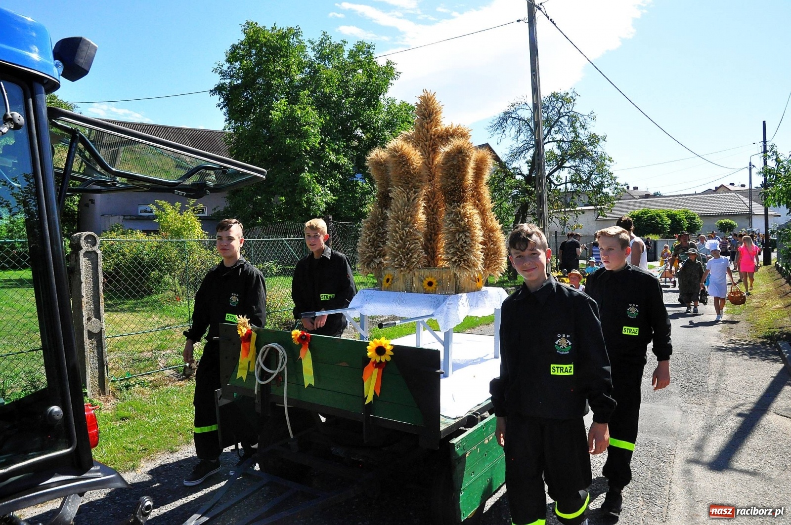 Zdjęcie w galerii na portalu naszraciborz.pl: Dożynki 2019. Chcemy żyć! Roszków wolny od GMO [FOTO i WIDEO] wiadomości z regionu