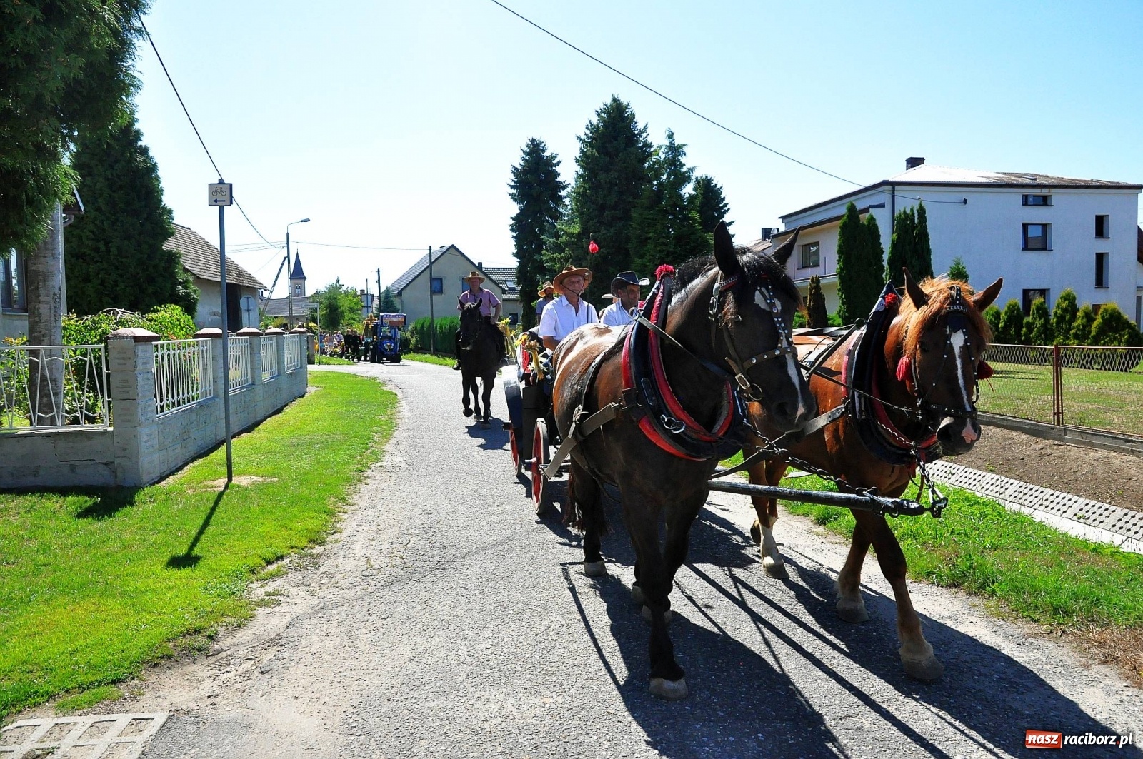 Zdjęcie w galerii na portalu naszraciborz.pl: Dożynki 2019. Chcemy żyć! Roszków wolny od GMO [FOTO i WIDEO] wiadomości z regionu