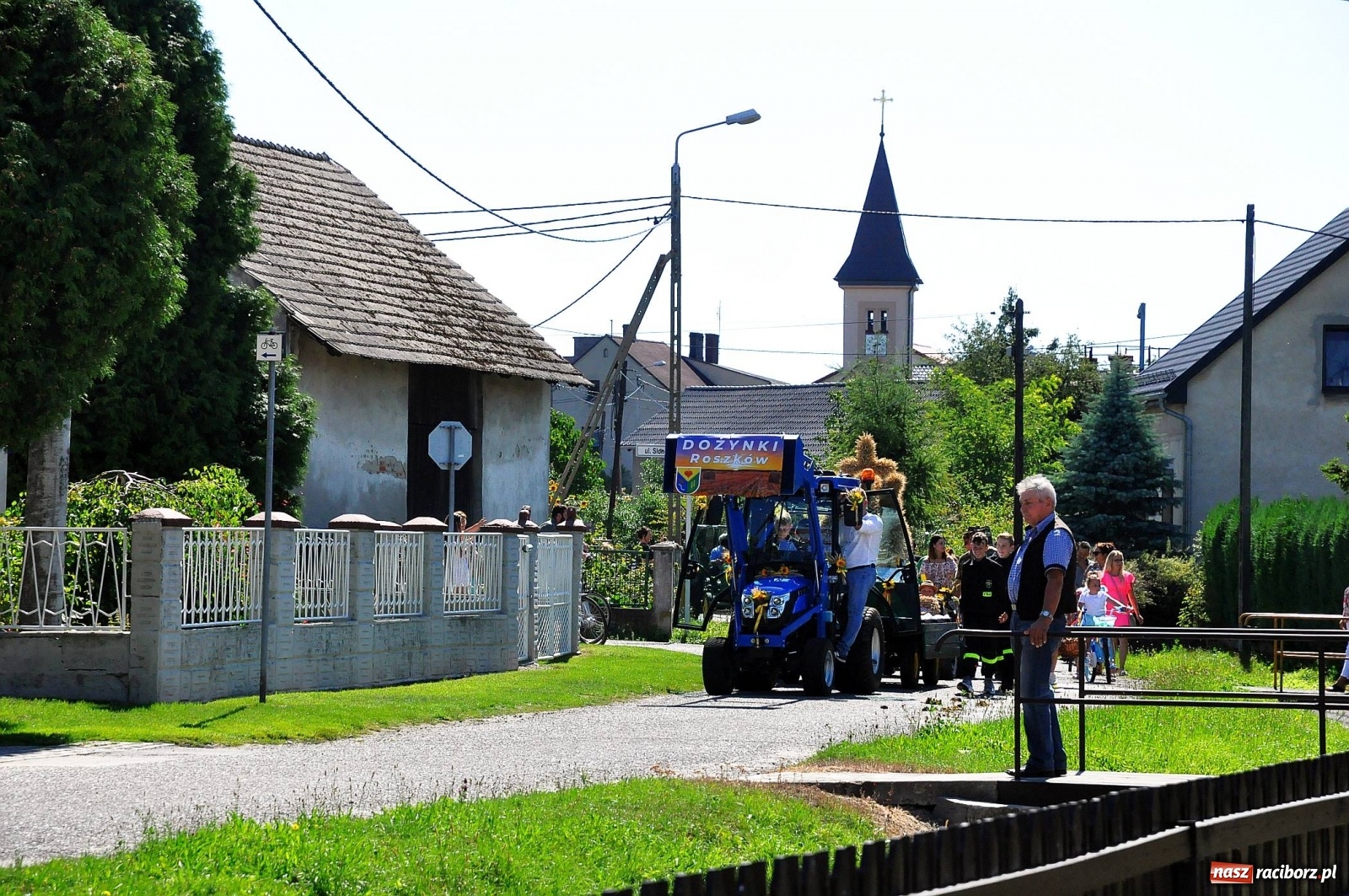 Zdjęcie w galerii na portalu naszraciborz.pl: Dożynki 2019. Chcemy żyć! Roszków wolny od GMO [FOTO i WIDEO] wiadomości z regionu