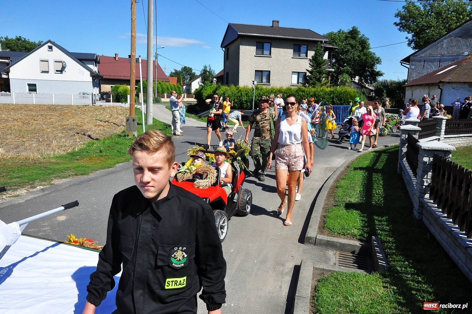 Zdjęcie w galerii na portalu naszraciborz.pl: Dożynki 2019. Chcemy żyć! Roszków wolny od GMO [FOTO i WIDEO] wiadomości z regionu