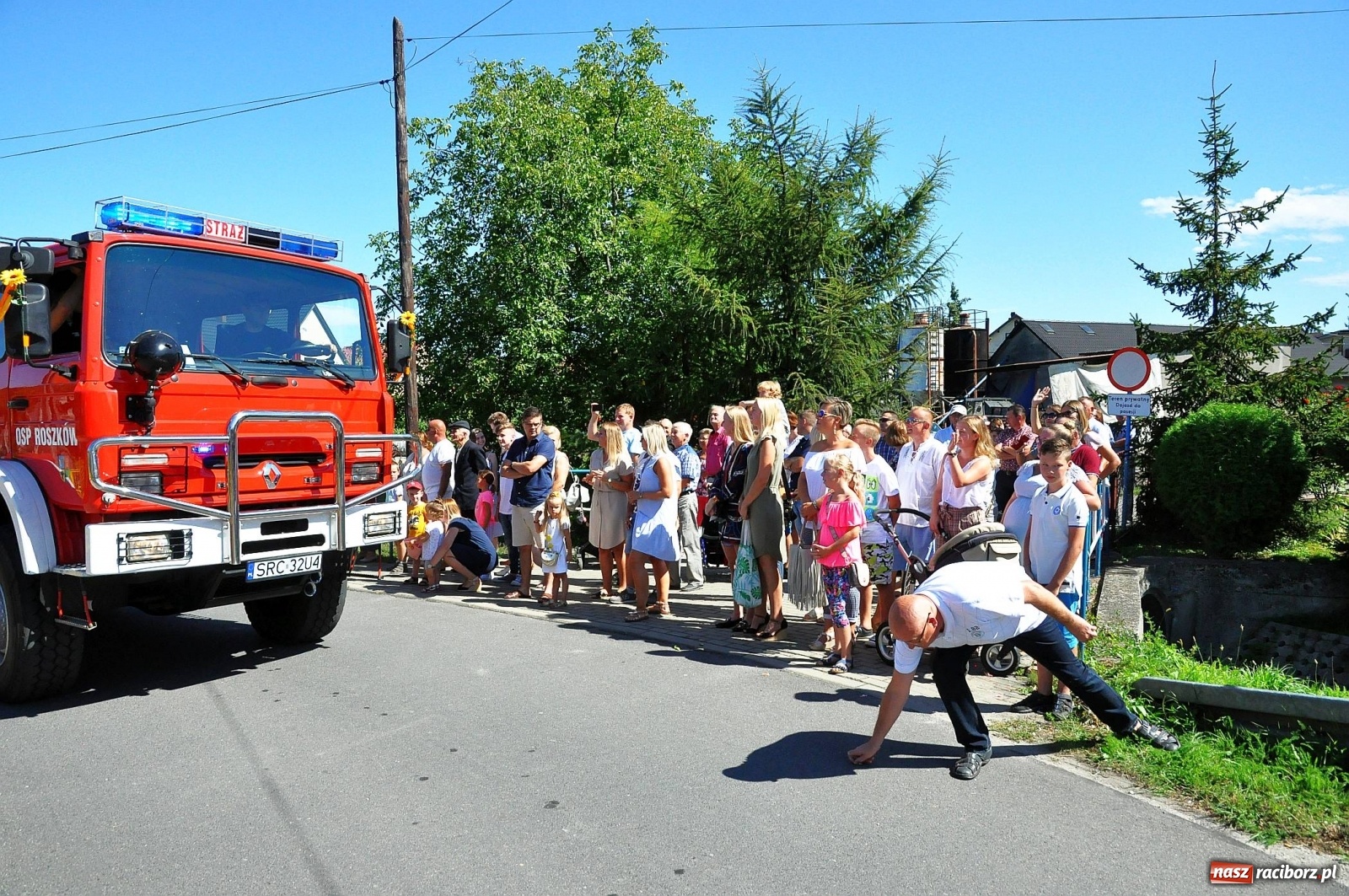 Zdjęcie w galerii na portalu naszraciborz.pl: Dożynki 2019. Chcemy żyć! Roszków wolny od GMO [FOTO i WIDEO] wiadomości z regionu