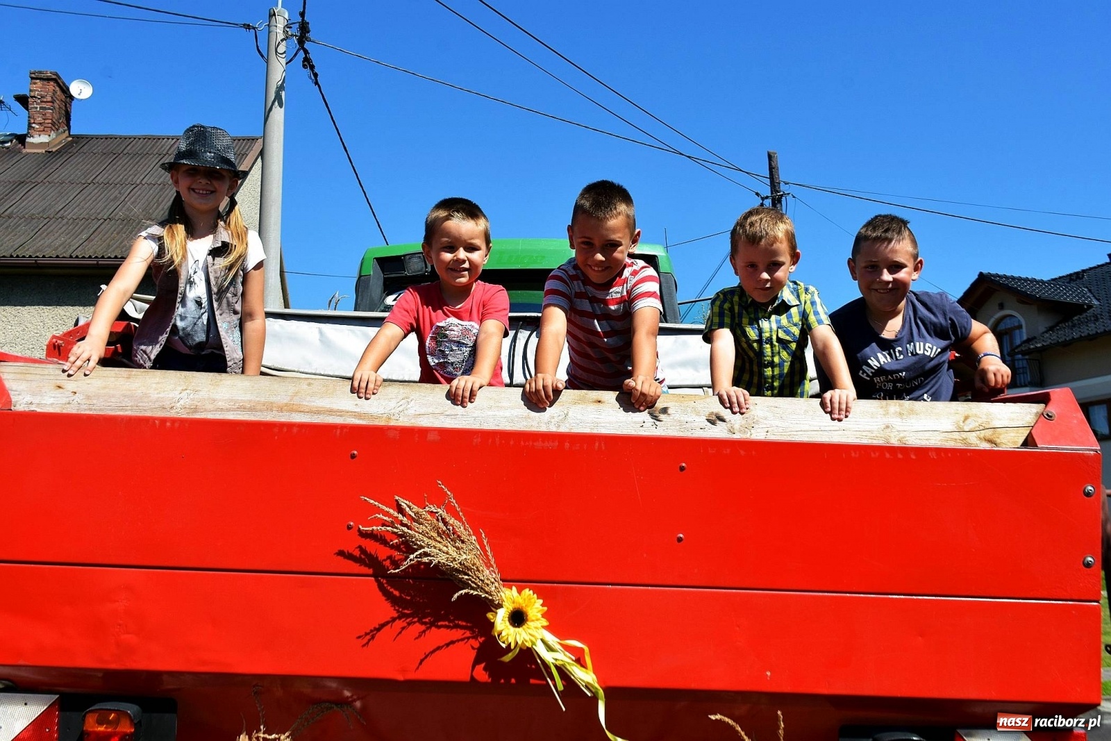 Zdjęcie w galerii na portalu naszraciborz.pl: Dożynki 2019. Chcemy żyć! Roszków wolny od GMO [FOTO i WIDEO] wiadomości z regionu