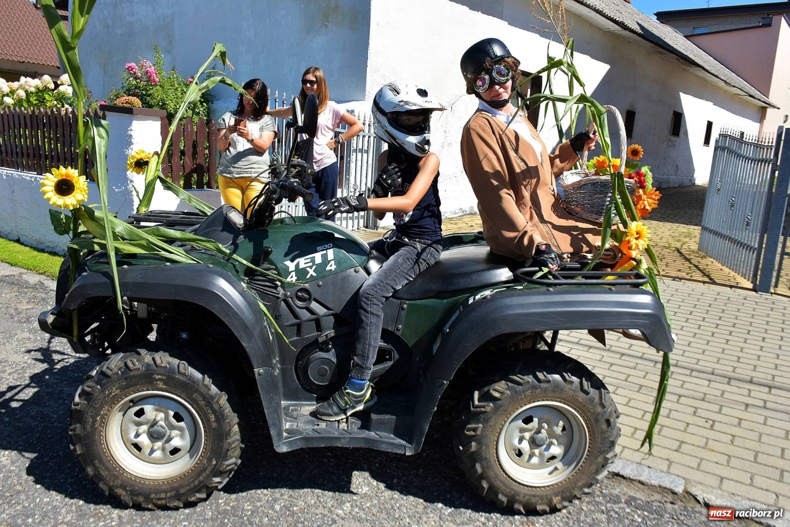 Zdjęcie w galerii na portalu naszraciborz.pl: Dożynki 2019. Chcemy żyć! Roszków wolny od GMO [FOTO i WIDEO] wiadomości z regionu