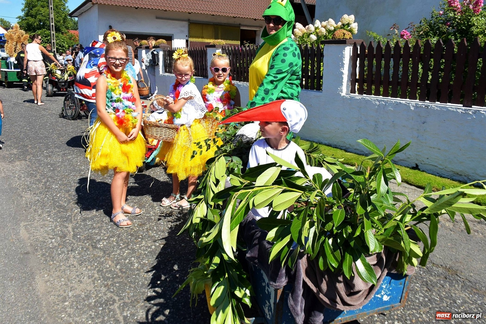 Zdjęcie w galerii na portalu naszraciborz.pl: Dożynki 2019. Chcemy żyć! Roszków wolny od GMO [FOTO i WIDEO] wiadomości z regionu