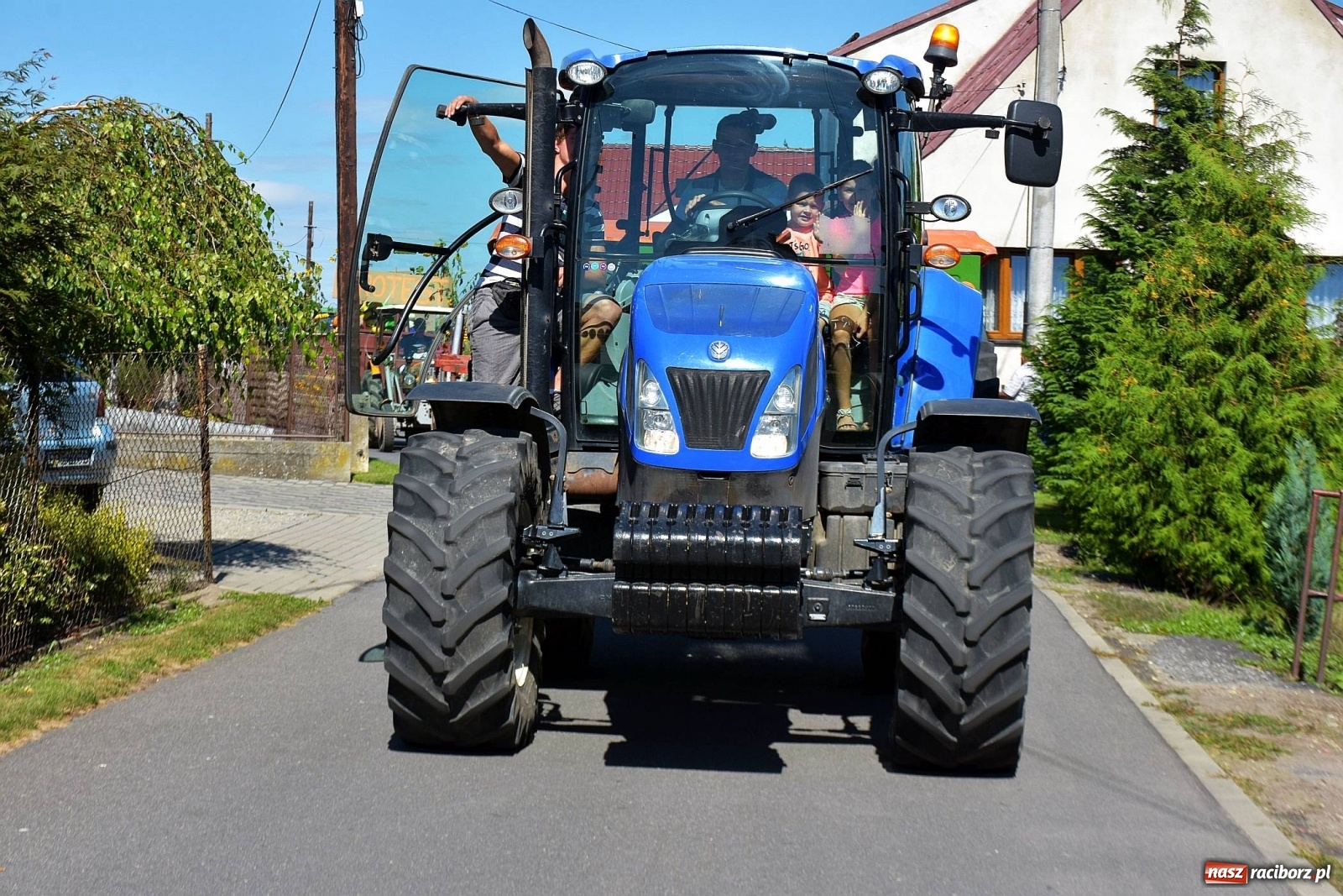 Zdjęcie w galerii na portalu naszraciborz.pl: Dożynki 2019. Chcemy żyć! Roszków wolny od GMO [FOTO i WIDEO] wiadomości z regionu