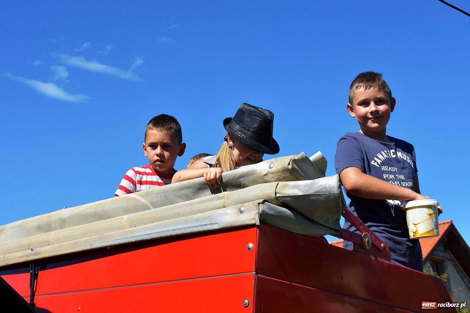 Zdjęcie w galerii na portalu naszraciborz.pl: Dożynki 2019. Chcemy żyć! Roszków wolny od GMO [FOTO i WIDEO] wiadomości z regionu