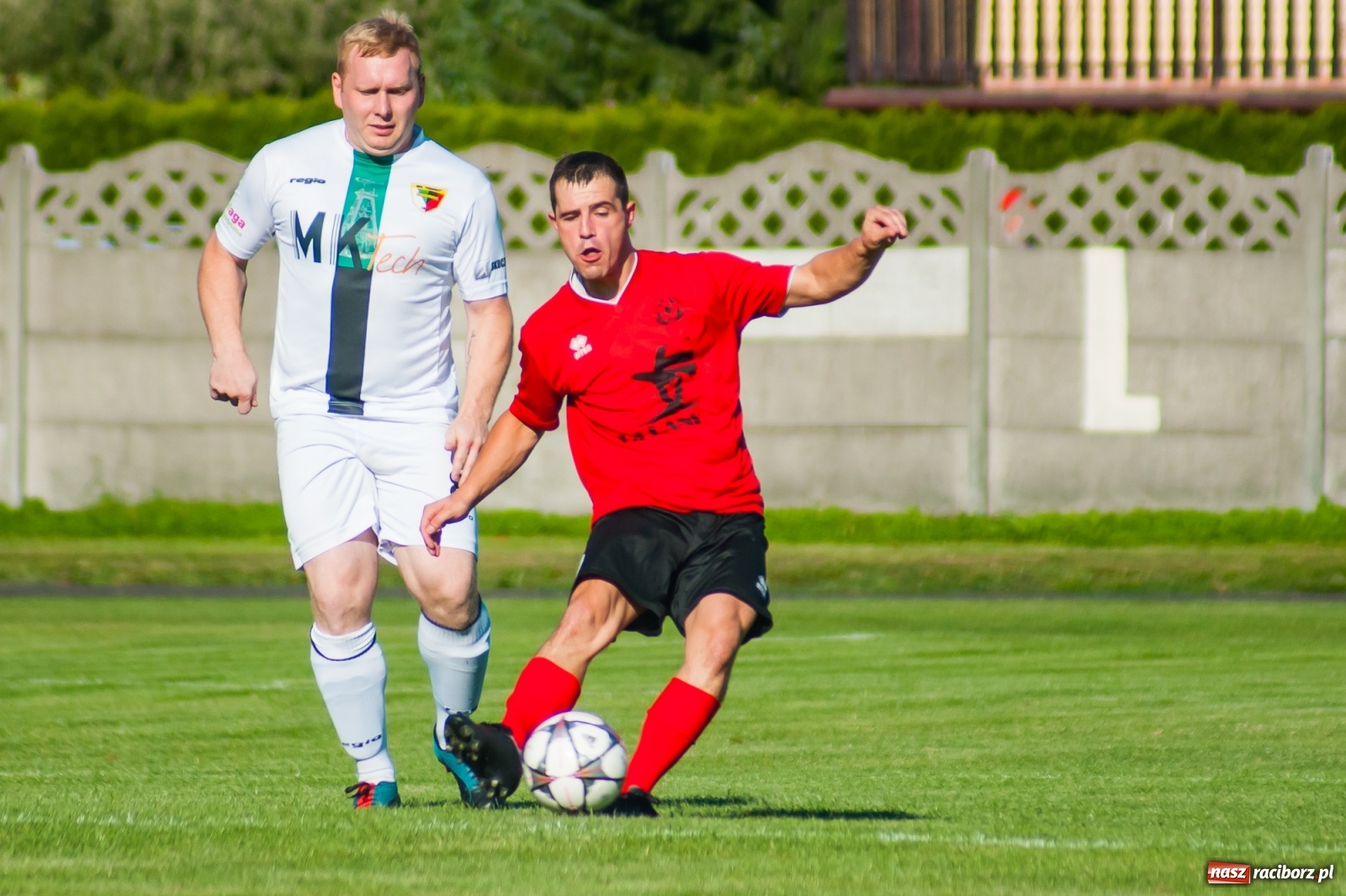 Zdjęcie w galerii na portalu naszraciborz.pl: Dreszczowiec w Tworkowie. Gospodarze z pierwszą wygraną [FOTO i WIDEO] wiadomości z regionu