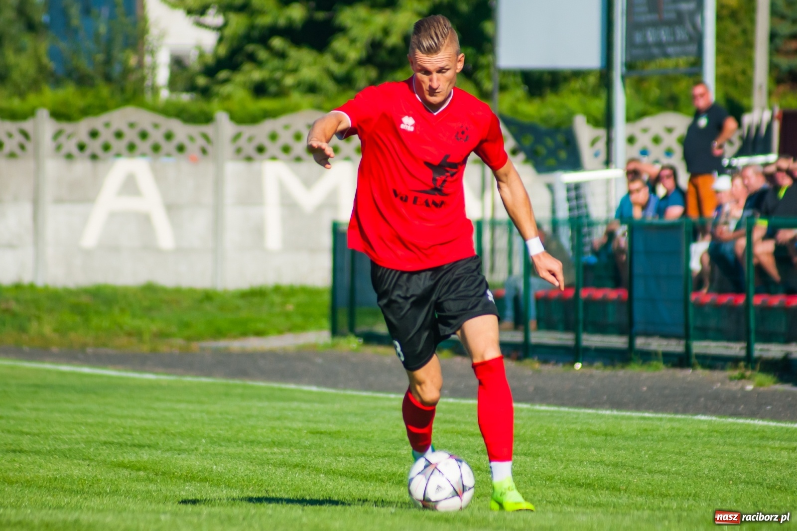 Zdjęcie w galerii na portalu naszraciborz.pl: Dreszczowiec w Tworkowie. Gospodarze z pierwszą wygraną [FOTO i WIDEO] wiadomości z regionu