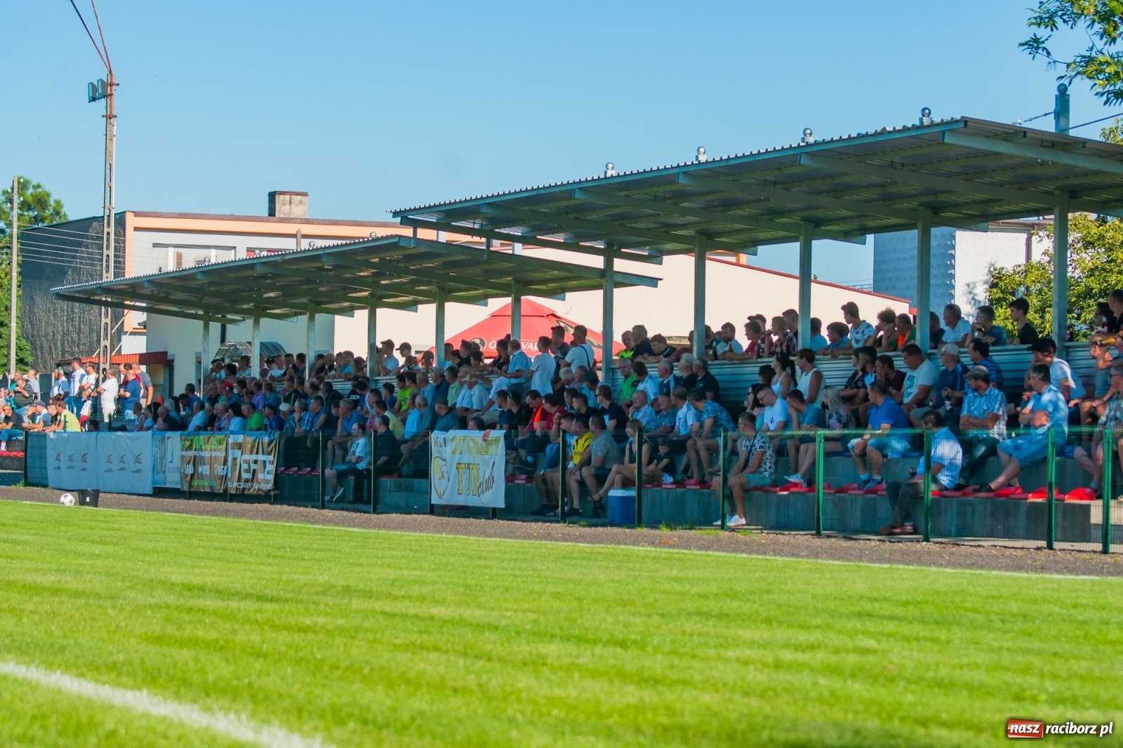 Zdjęcie w galerii na portalu naszraciborz.pl: Dreszczowiec w Tworkowie. Gospodarze z pierwszą wygraną [FOTO i WIDEO] wiadomości z regionu