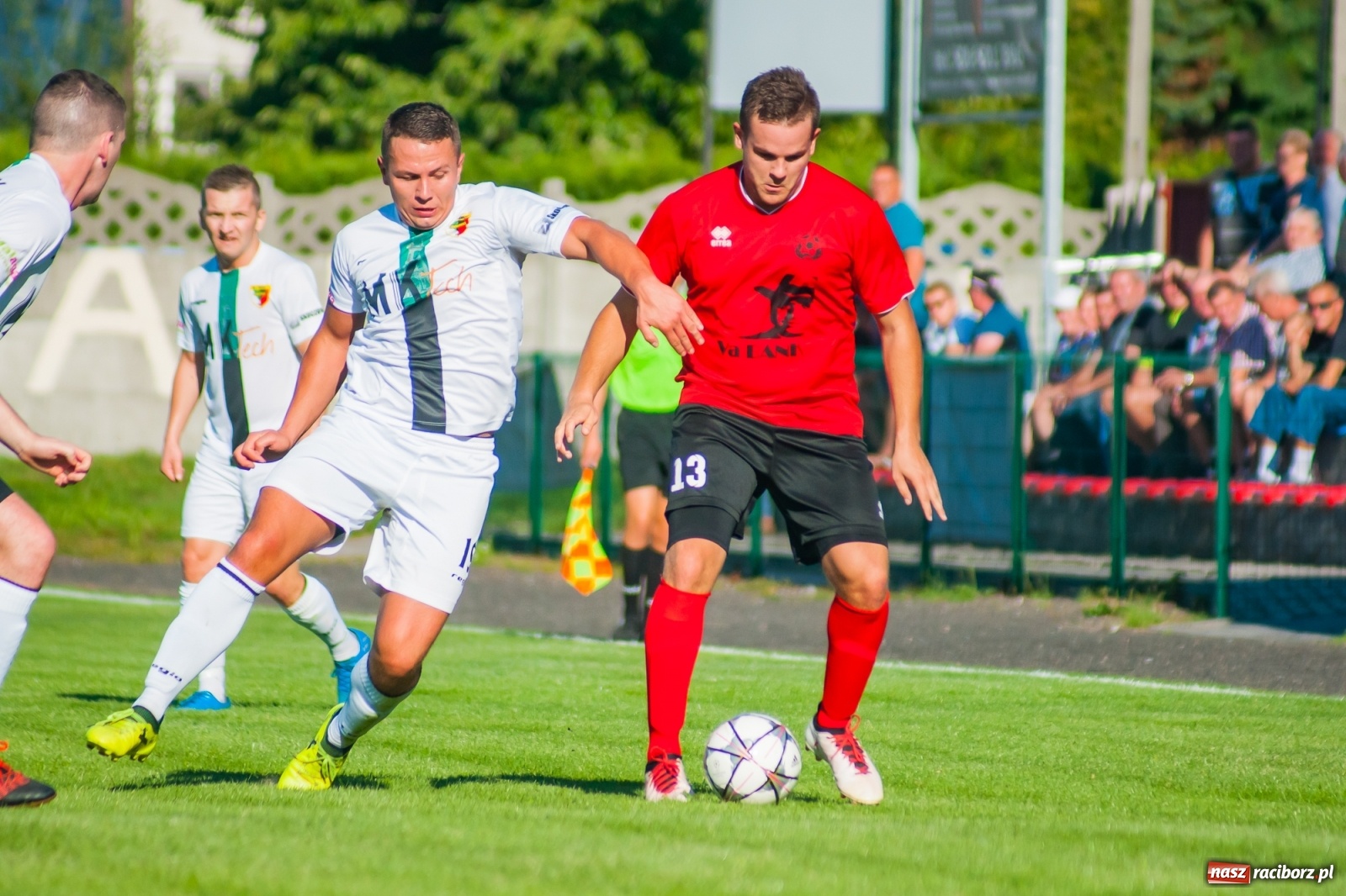 Zdjęcie w galerii na portalu naszraciborz.pl: Dreszczowiec w Tworkowie. Gospodarze z pierwszą wygraną [FOTO i WIDEO] wiadomości z regionu