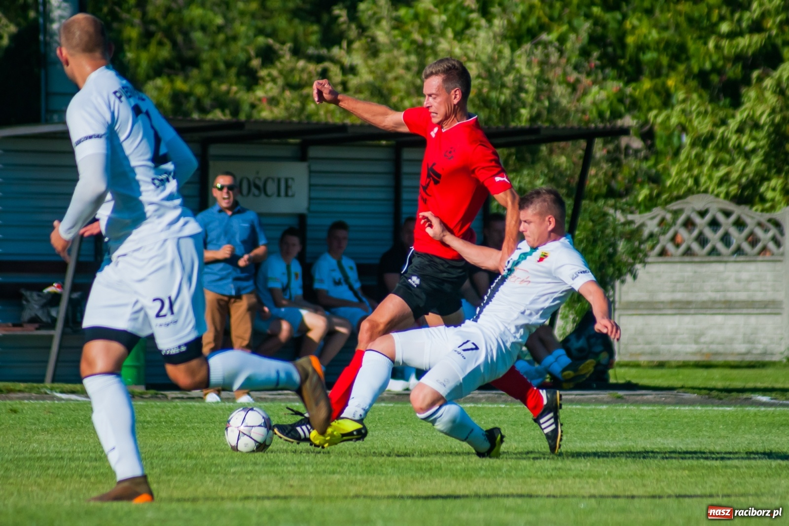 Zdjęcie w galerii na portalu naszraciborz.pl: Dreszczowiec w Tworkowie. Gospodarze z pierwszą wygraną [FOTO i WIDEO] wiadomości z regionu