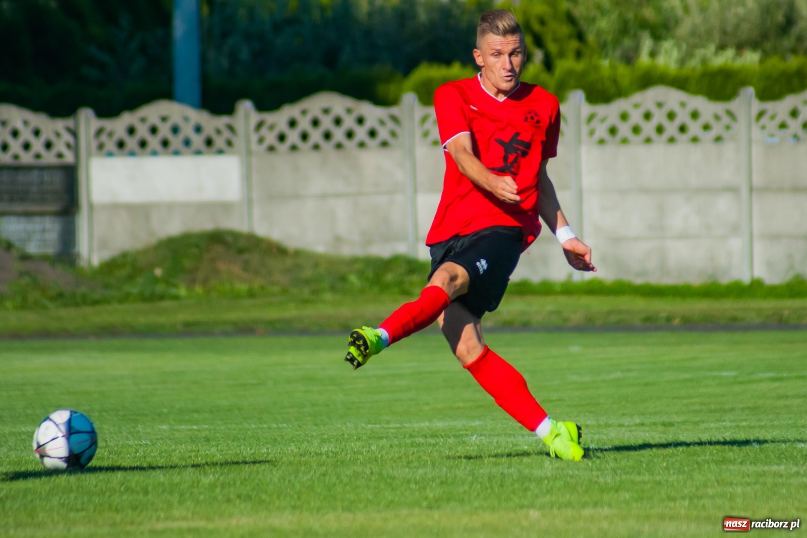 Zdjęcie w galerii na portalu naszraciborz.pl: Dreszczowiec w Tworkowie. Gospodarze z pierwszą wygraną [FOTO i WIDEO] wiadomości z regionu