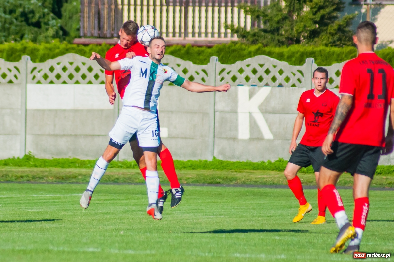 Zdjęcie w galerii na portalu naszraciborz.pl: Dreszczowiec w Tworkowie. Gospodarze z pierwszą wygraną [FOTO i WIDEO] wiadomości z regionu