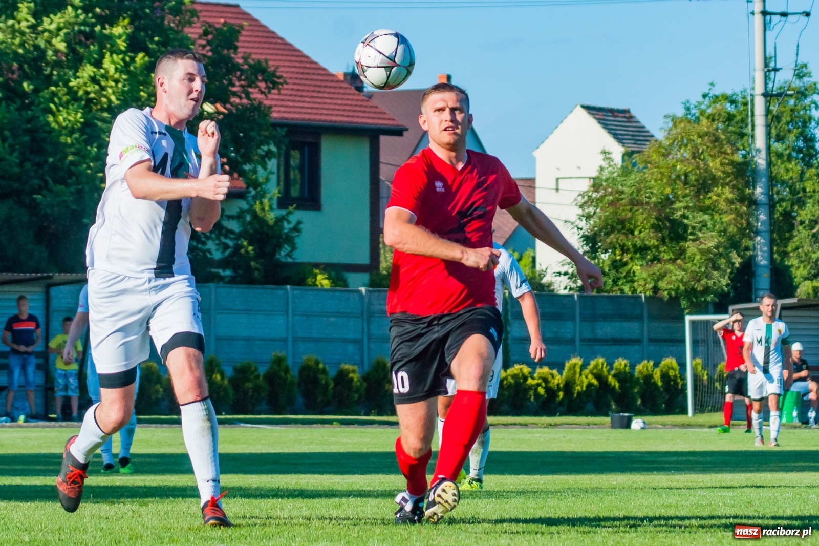Zdjęcie w galerii na portalu naszraciborz.pl: Dreszczowiec w Tworkowie. Gospodarze z pierwszą wygraną [FOTO i WIDEO] wiadomości z regionu