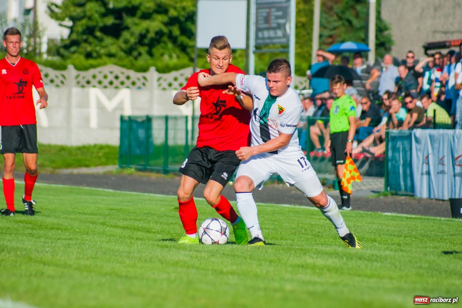 Zdjęcie w galerii na portalu naszraciborz.pl: Dreszczowiec w Tworkowie. Gospodarze z pierwszą wygraną [FOTO i WIDEO] wiadomości z regionu