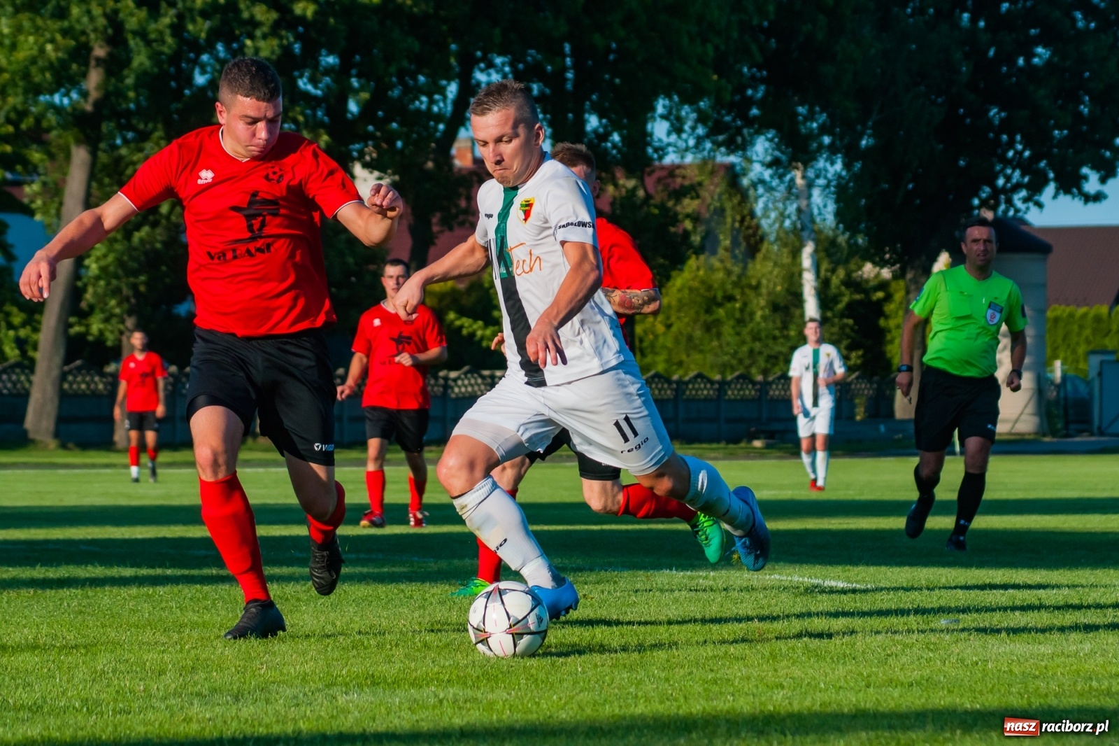 Zdjęcie w galerii na portalu naszraciborz.pl: Dreszczowiec w Tworkowie. Gospodarze z pierwszą wygraną [FOTO i WIDEO] wiadomości z regionu