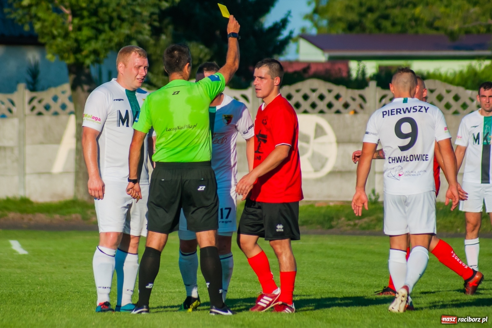 Zdjęcie w galerii na portalu naszraciborz.pl: Dreszczowiec w Tworkowie. Gospodarze z pierwszą wygraną [FOTO i WIDEO] wiadomości z regionu
