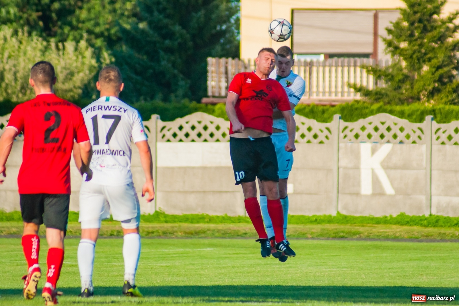 Zdjęcie w galerii na portalu naszraciborz.pl: Dreszczowiec w Tworkowie. Gospodarze z pierwszą wygraną [FOTO i WIDEO] wiadomości z regionu