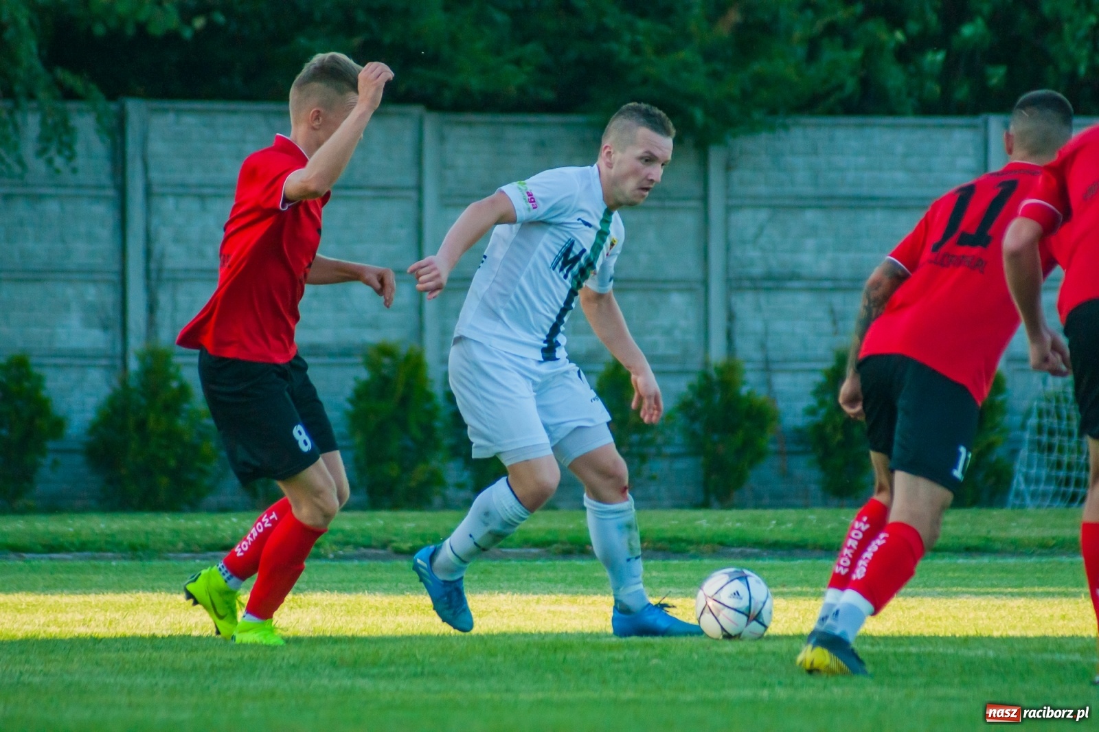 Zdjęcie w galerii na portalu naszraciborz.pl: Dreszczowiec w Tworkowie. Gospodarze z pierwszą wygraną [FOTO i WIDEO] wiadomości z regionu