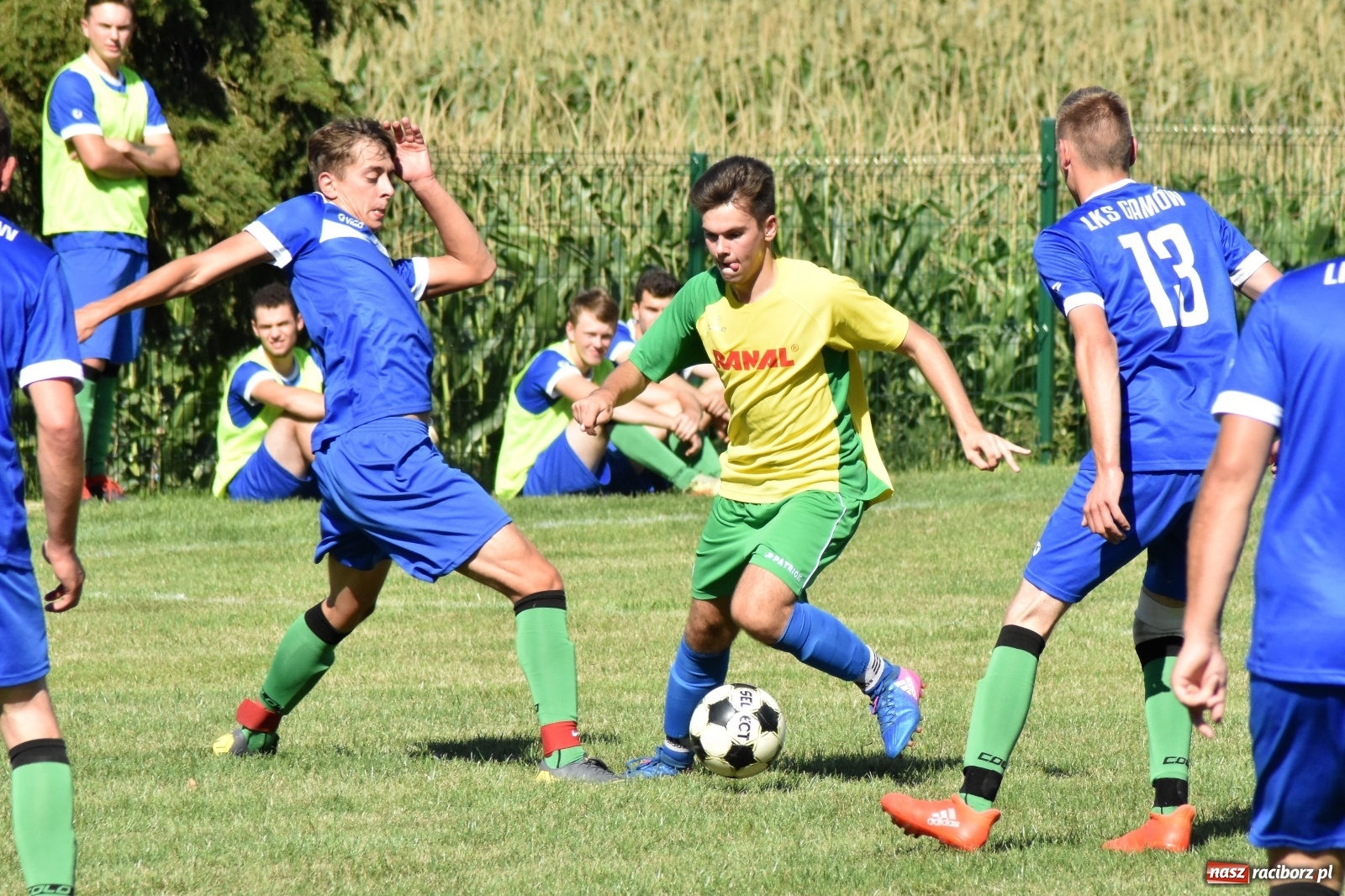 Zdjęcie w galerii na portalu naszraciborz.pl: Mecz walki w Gamowie. Brzezie z kompletem punktów [FOTO] wiadomości z regionu