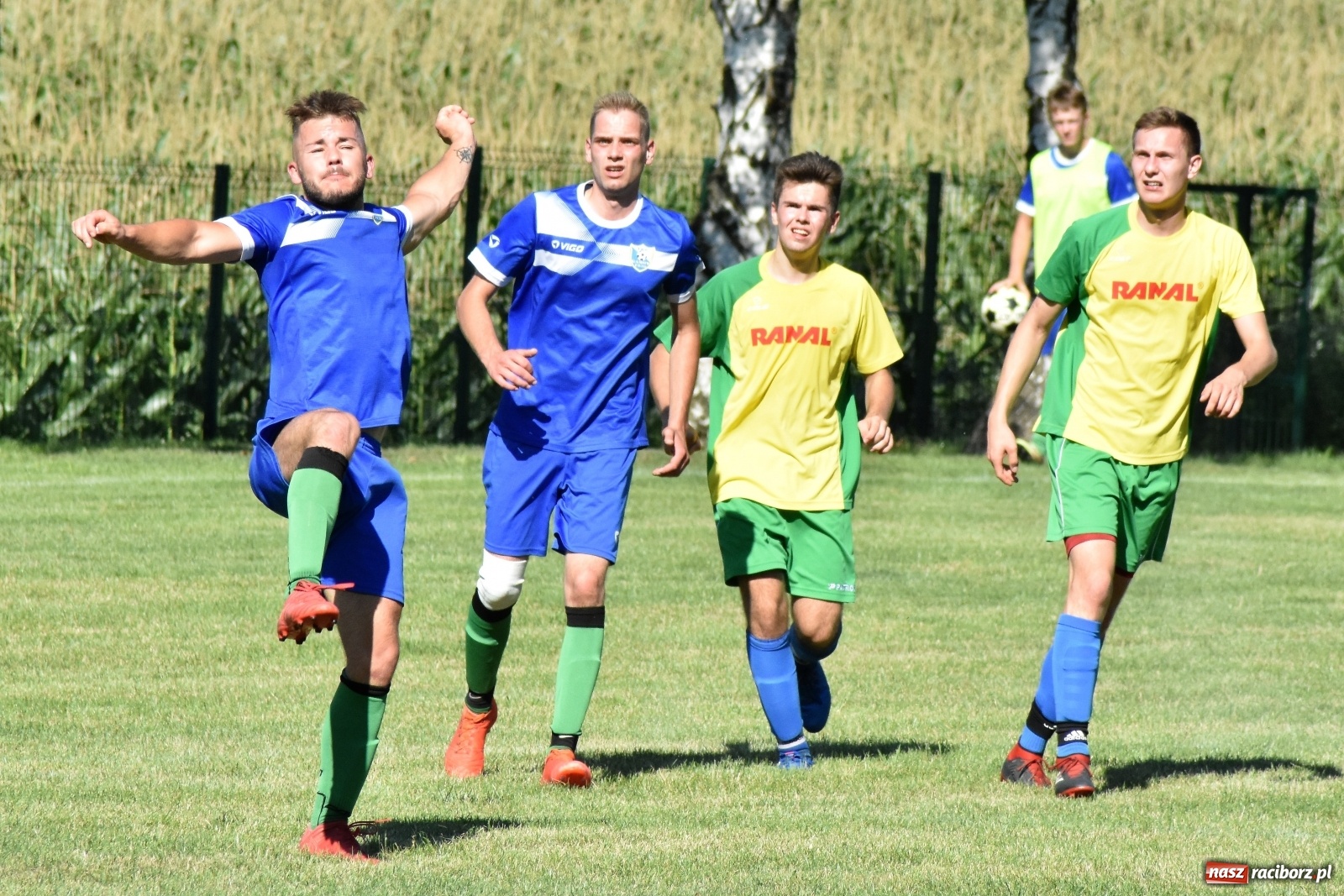 Zdjęcie w galerii na portalu naszraciborz.pl: Mecz walki w Gamowie. Brzezie z kompletem punktów [FOTO] wiadomości z regionu