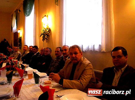 Zdjęcie w galerii na portalu naszraciborz.pl: Konsul wysłał weteranom medale wiadomości z regionu