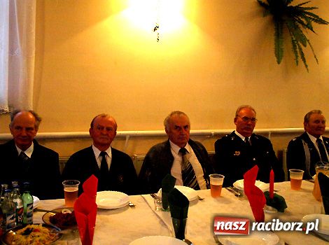 Zdjęcie w galerii na portalu naszraciborz.pl: Konsul wysłał weteranom medale wiadomości z regionu