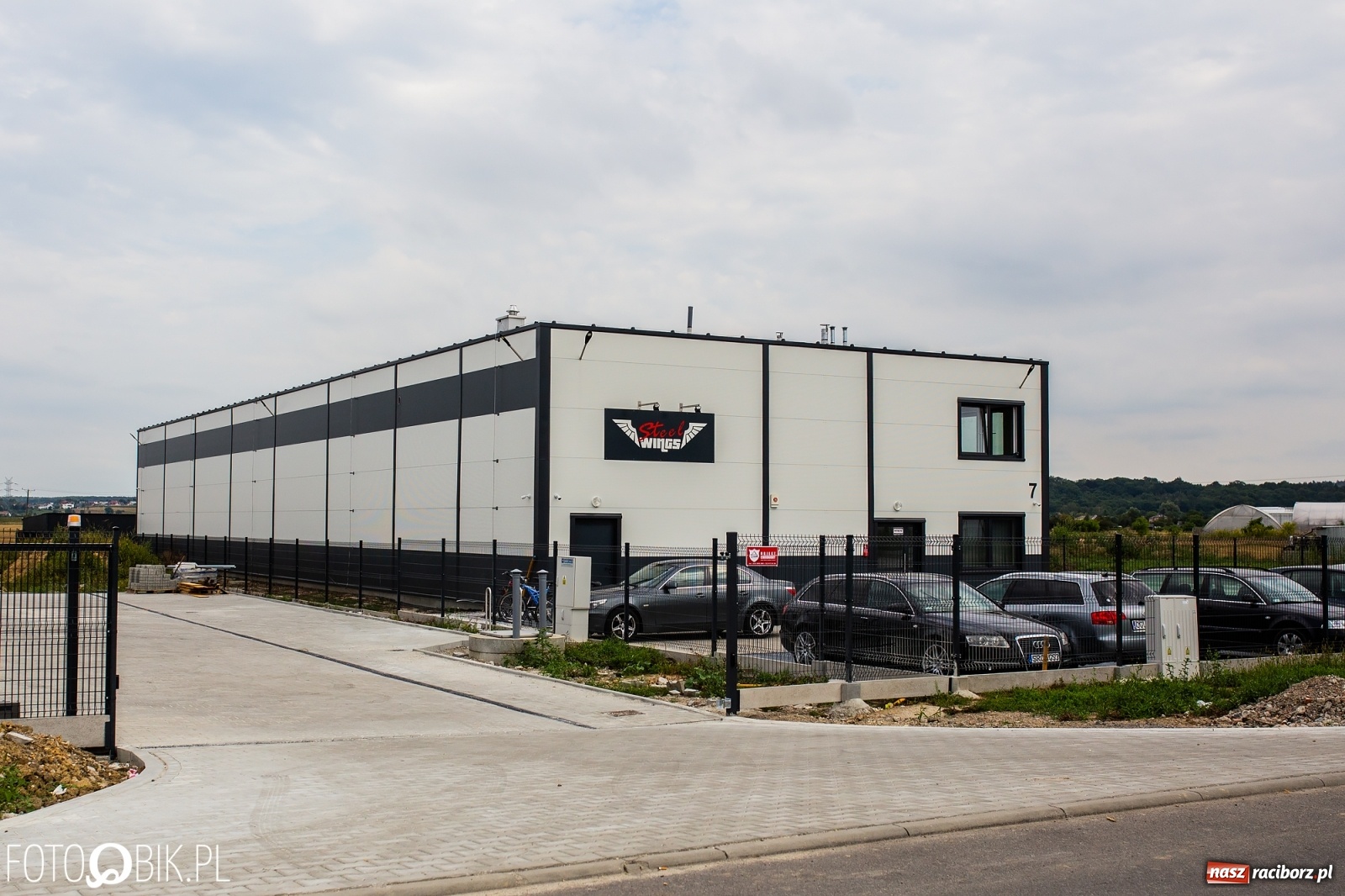 Zdjęcie w galerii na portalu naszraciborz.pl: Strefa biznesu przy Bartka Lasoty krzepnie [FOTO]  wiadomości z regionu