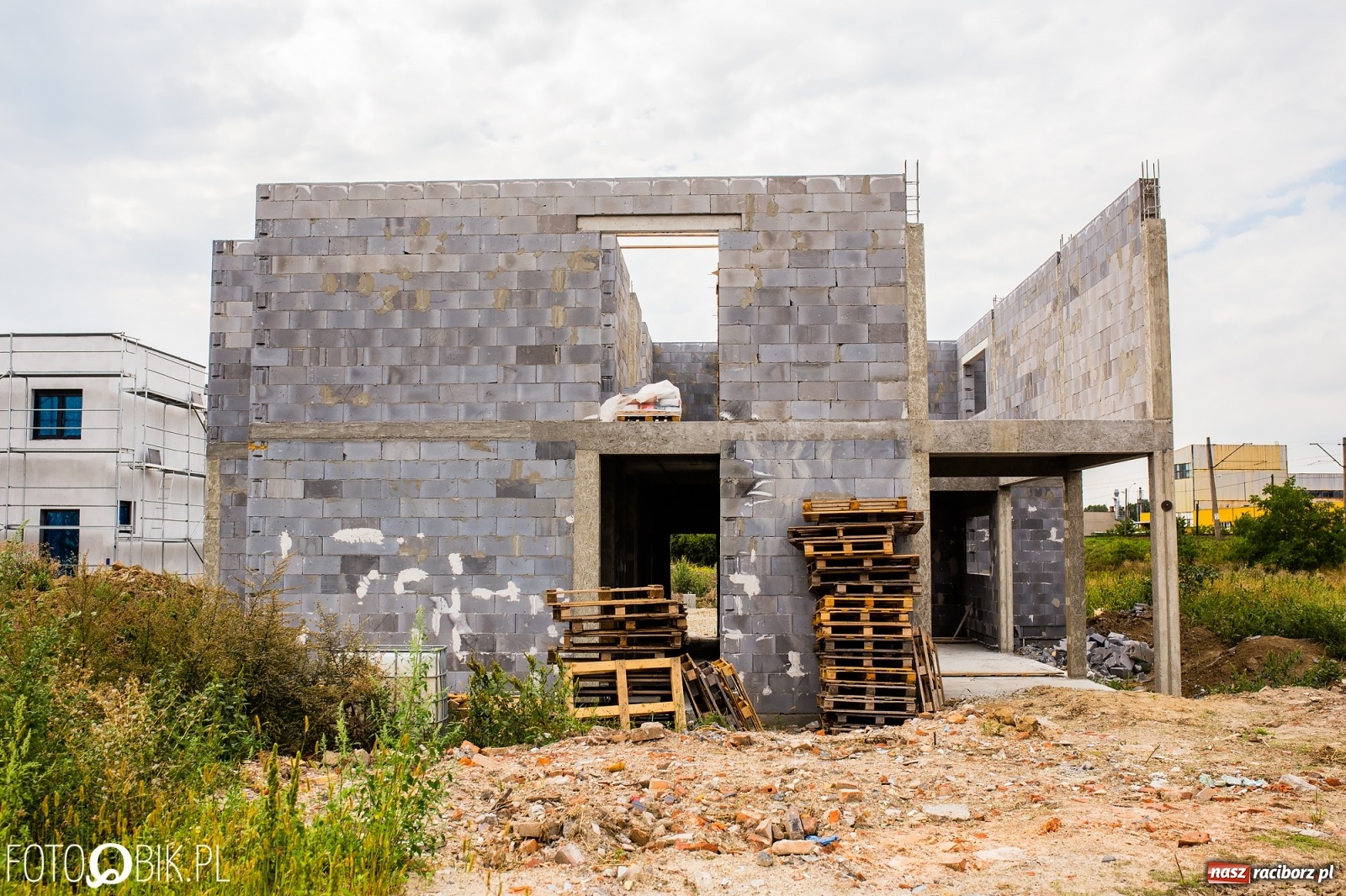 Zdjęcie w galerii na portalu naszraciborz.pl: Strefa biznesu przy Bartka Lasoty krzepnie [FOTO]  wiadomości z regionu