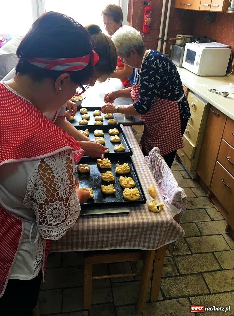 Zdjęcie w galerii na portalu naszraciborz.pl: Boruckie gospodynie w TVP Wrocław wiadomości z regionu