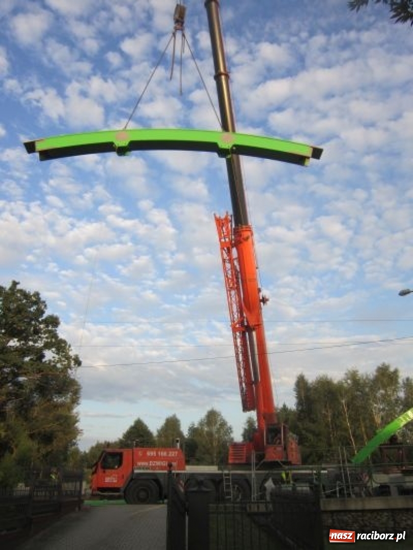 Zdjęcie w galerii na portalu naszraciborz.pl:  Nowy most rośnie jak na drożdżach [FOTO] wiadomości z regionu