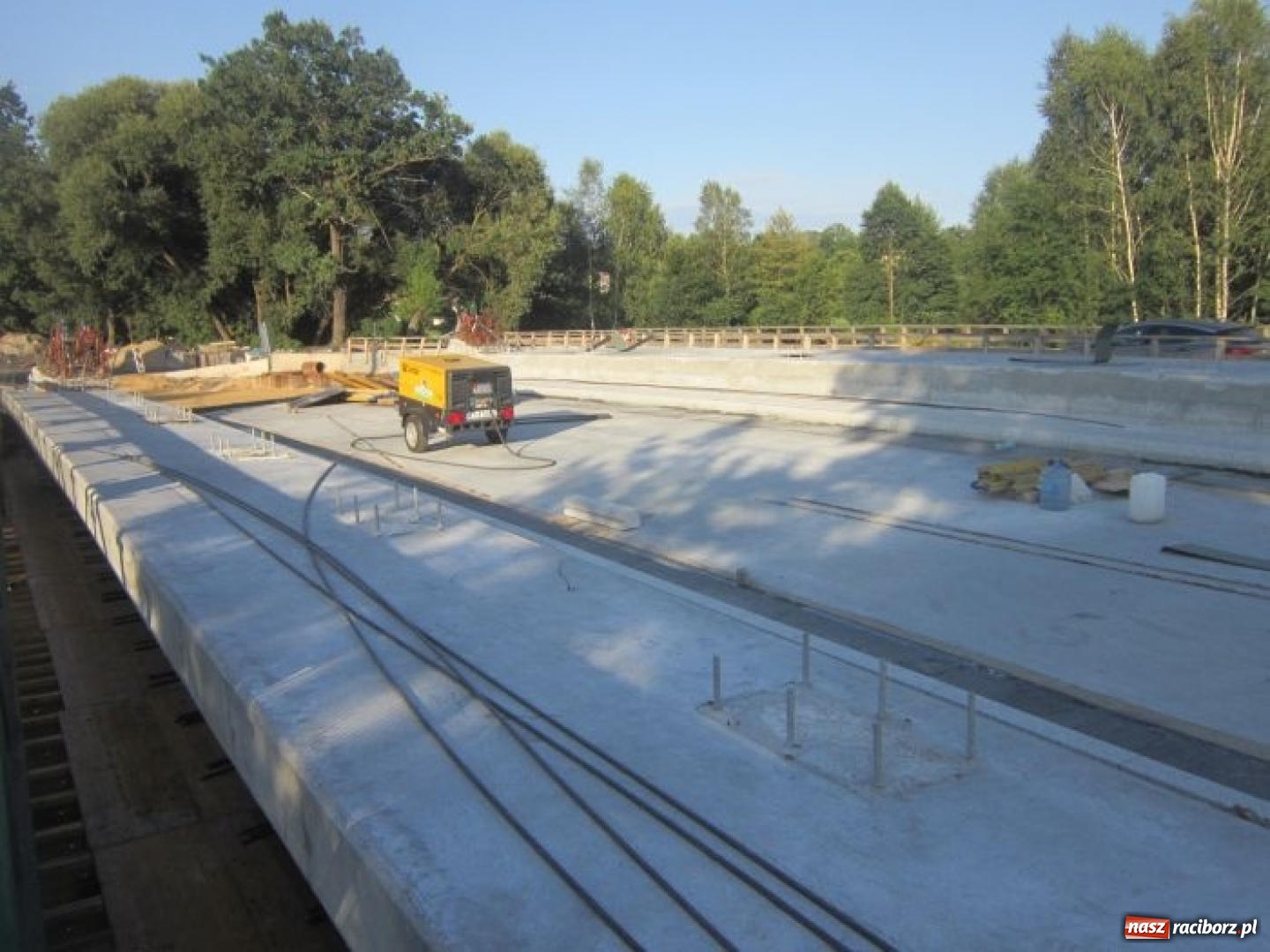 Zdjęcie w galerii na portalu naszraciborz.pl:  Nowy most rośnie jak na drożdżach [FOTO] wiadomości z regionu