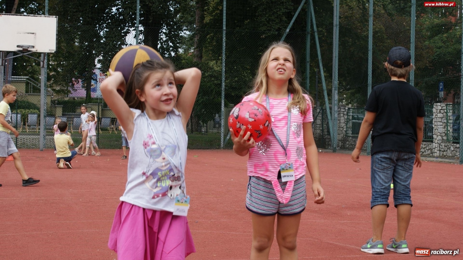 Zdjęcie w galerii na portalu naszraciborz.pl: Młodzi czytelnicy w podróży do świata fantastyki [FOTO] wiadomości z regionu