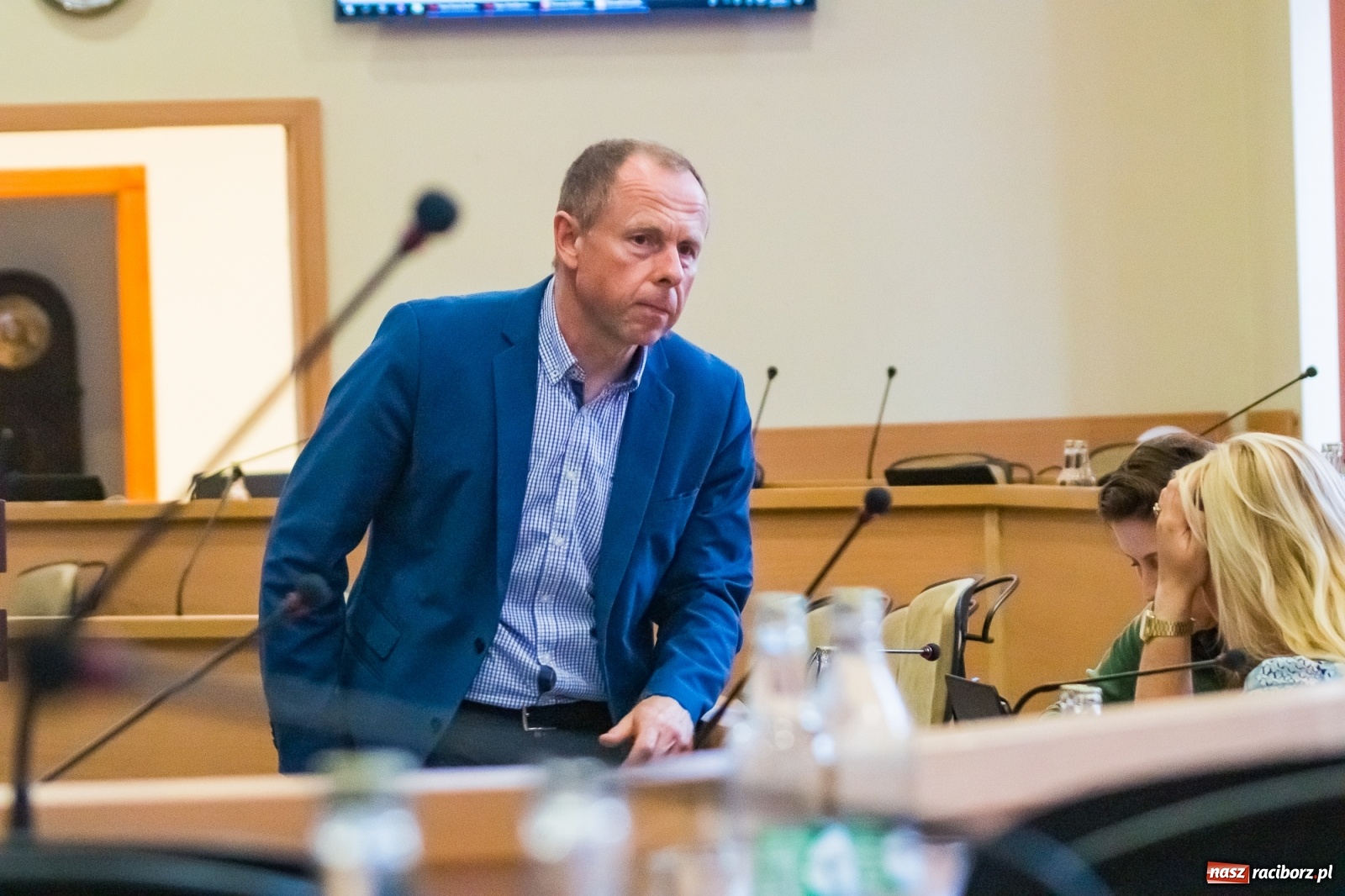 Zdjęcie w galerii na portalu naszraciborz.pl: W SP 15 zaczyna wrzeć. Miasto zabiera dzieci z pływalni PWSZ. Do likwidacji jeden oddział wiadomości z regionu