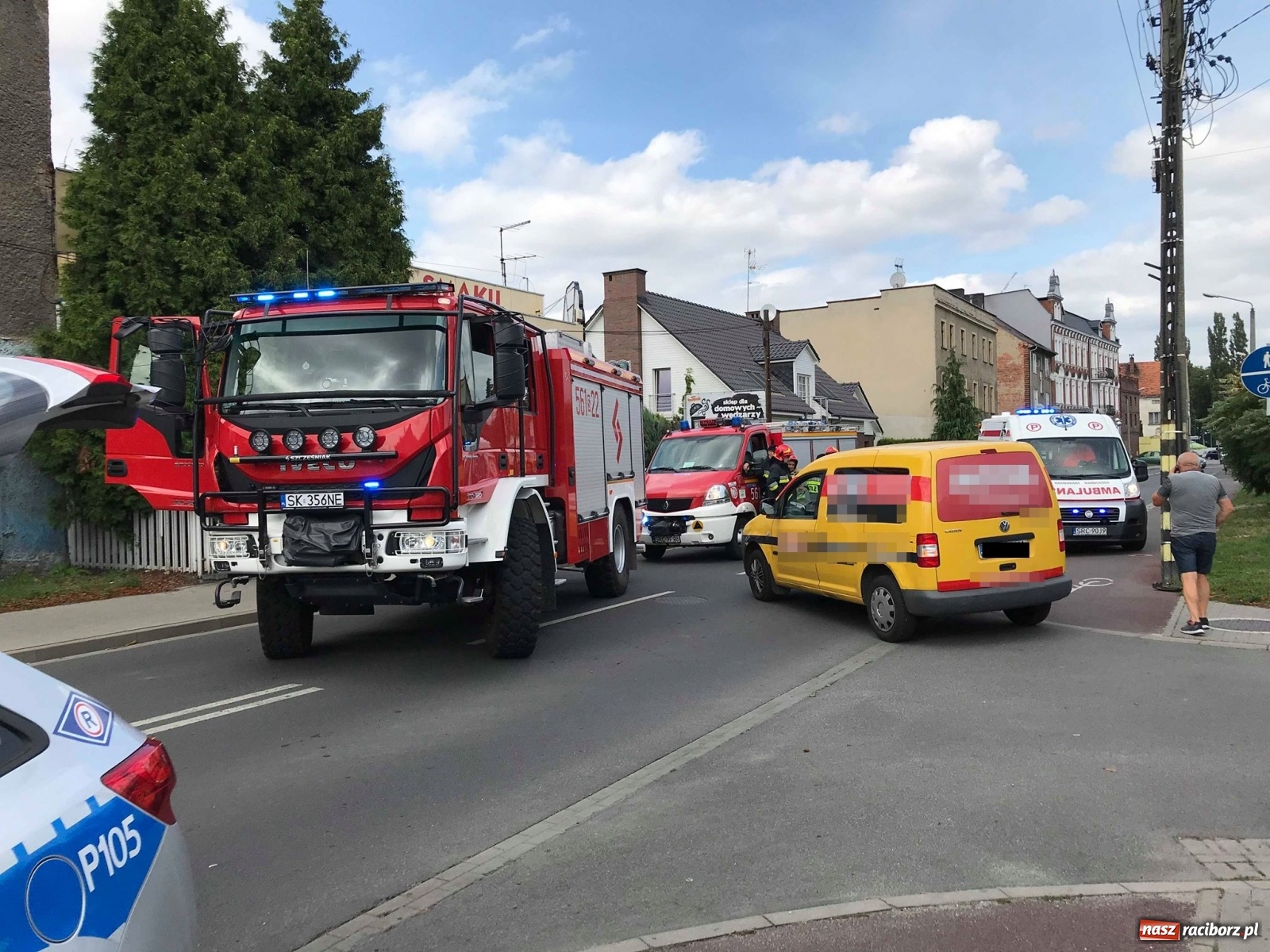 Zdjęcie w galerii na portalu naszraciborz.pl: Potrącenie rowerzysty na Mariańskiej [FOTO] wiadomości z regionu