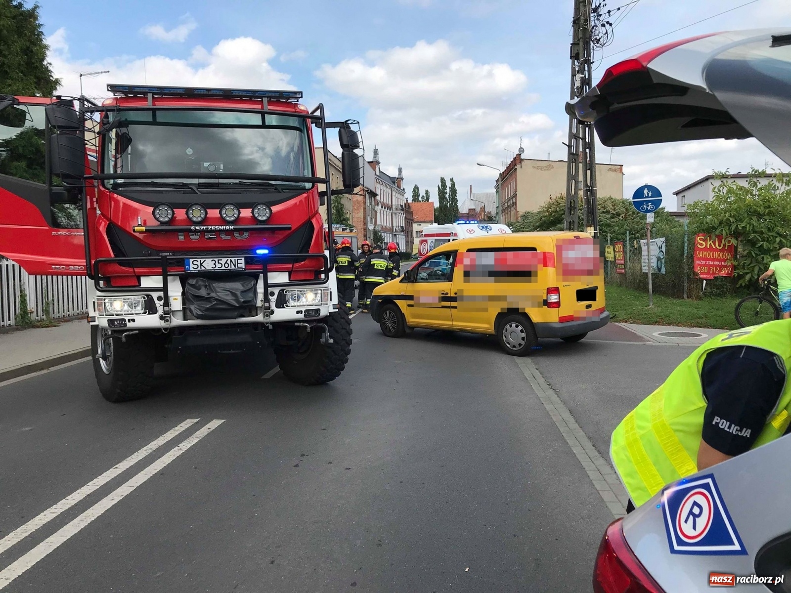 Zdjęcie w galerii na portalu naszraciborz.pl: Potrącenie rowerzysty na Mariańskiej [FOTO] wiadomości z regionu
