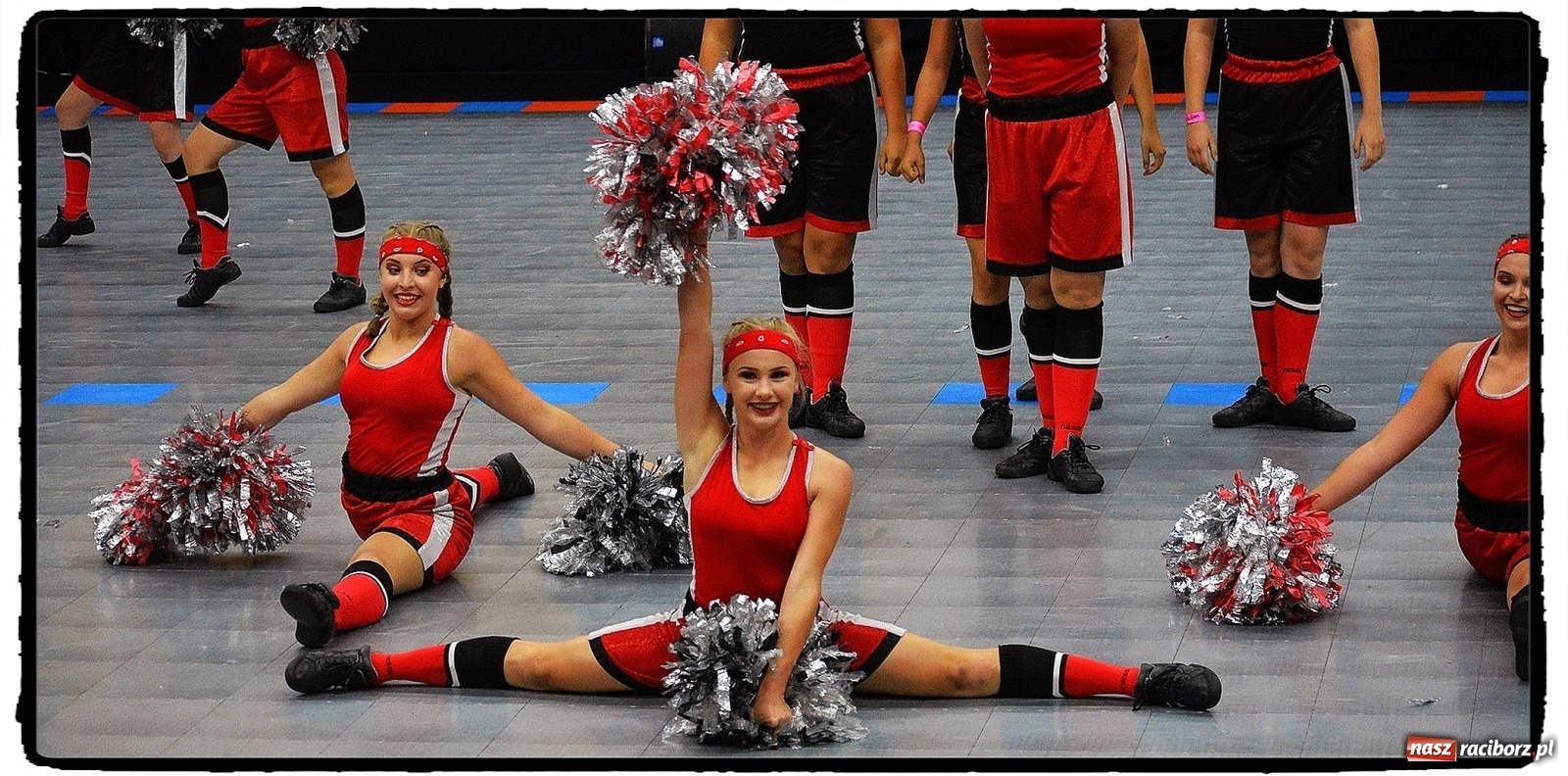 Zdjęcie w galerii na portalu naszraciborz.pl: Medalowy start Uśmiechu na VII Mistrzostwach Świata Mażoretek w Pradze  wiadomości z regionu