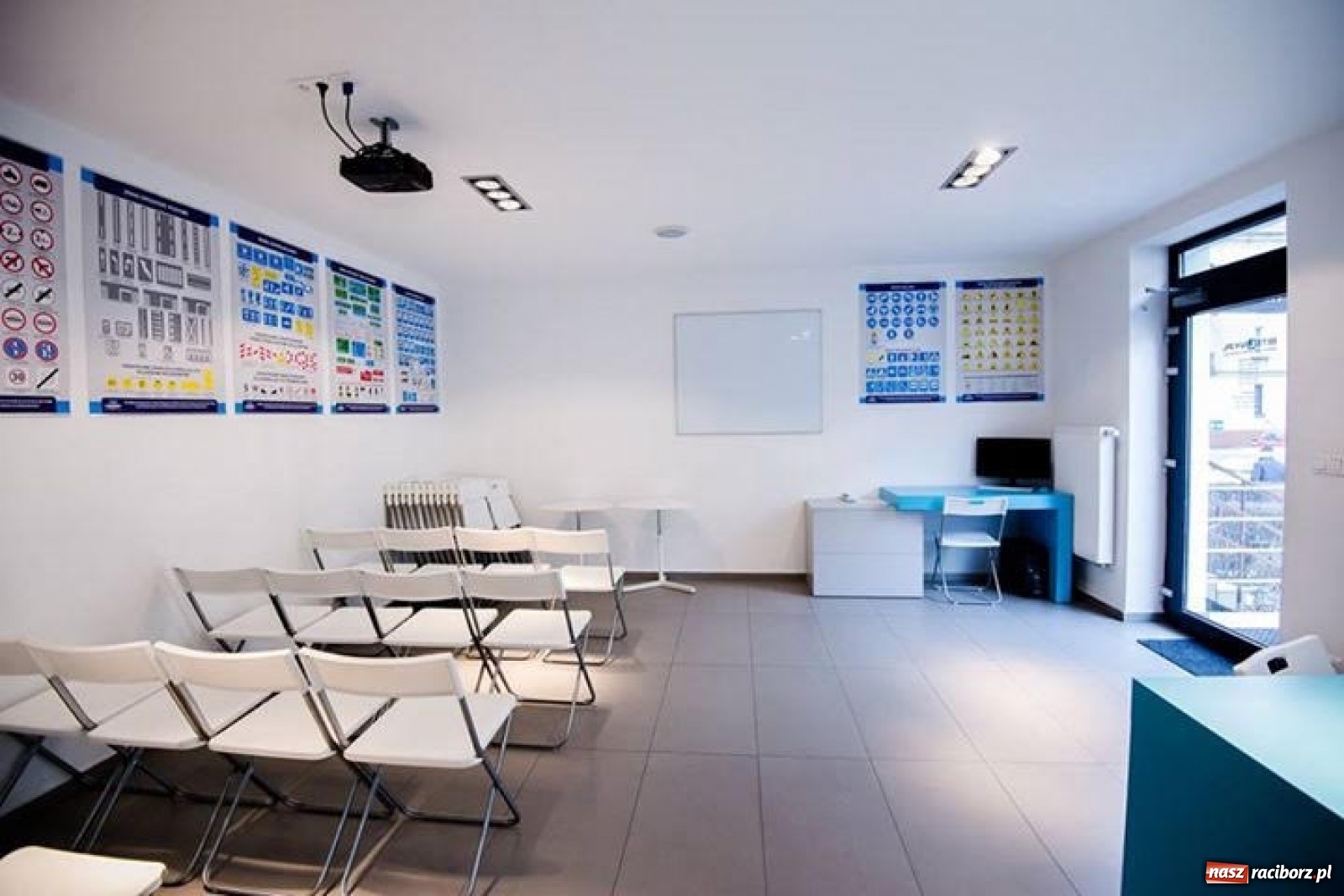 Zdjęcie w galerii na portalu naszraciborz.pl: Zdaj prawo jazdy za 1. Razem w OSK Istelny wiadomości z regionu