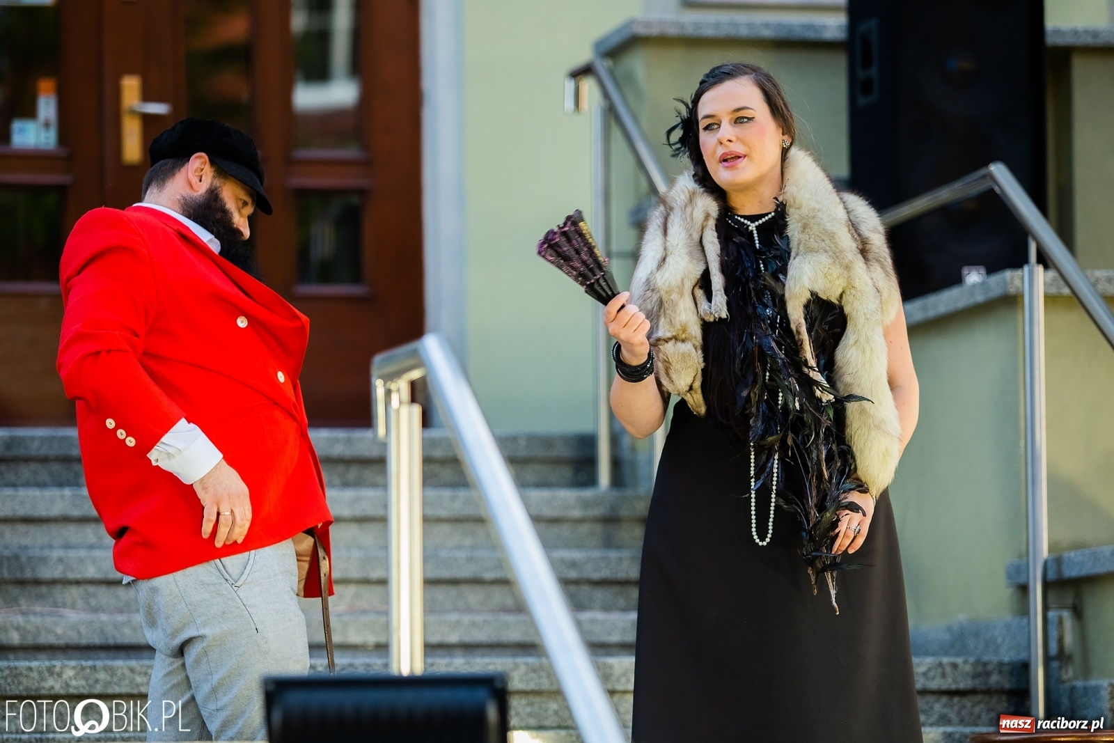 Zdjęcie w galerii na portalu naszraciborz.pl: Teatralny miks skeczy o kobietach [FOTO i WIDEO] wiadomości z regionu